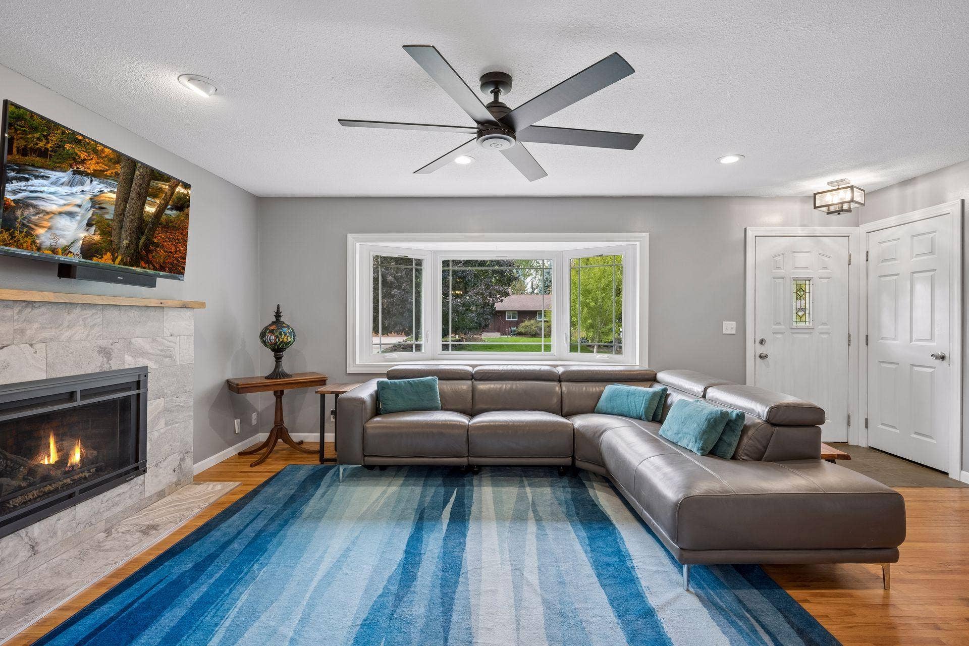 7611 Kiowa Avenue, Chanhassen, MN 55317 7611 Kiowa Avenue, Chanhassen, MN 55317