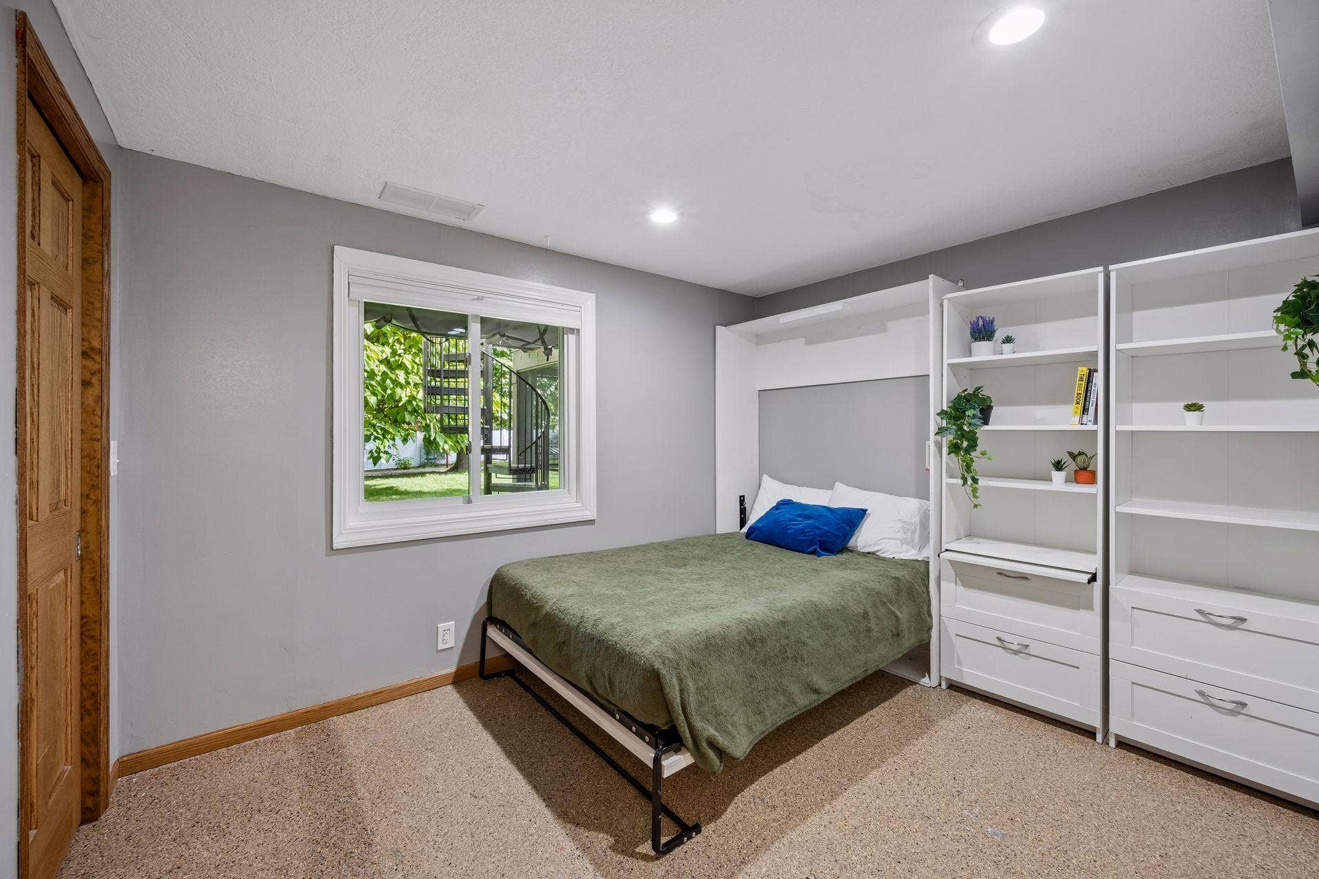 7611 Kiowa Avenue, Chanhassen, MN 55317 7611 Kiowa Avenue, Chanhassen, MN 55317