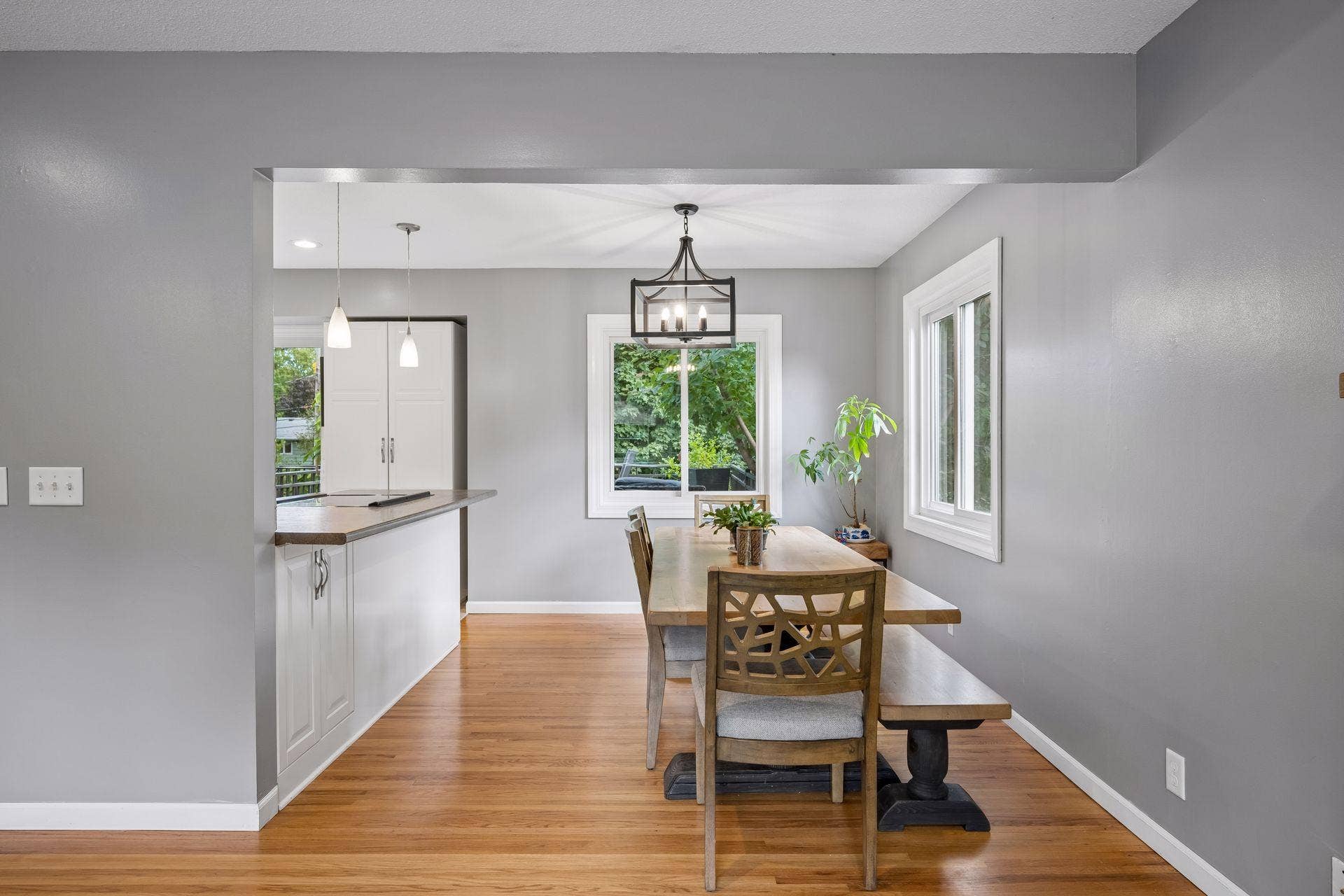 7611 Kiowa Avenue, Chanhassen, MN 55317 7611 Kiowa Avenue, Chanhassen, MN 55317