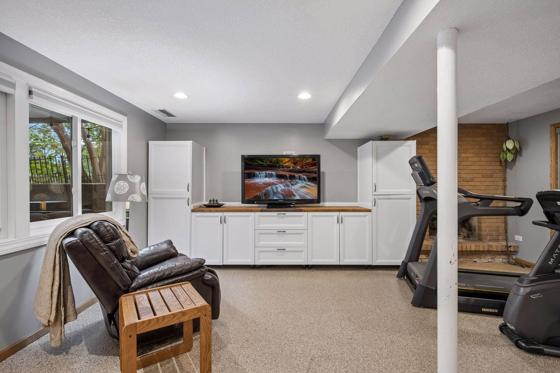 7611 Kiowa Avenue, Chanhassen, MN 55317 7611 Kiowa Avenue, Chanhassen, MN 55317