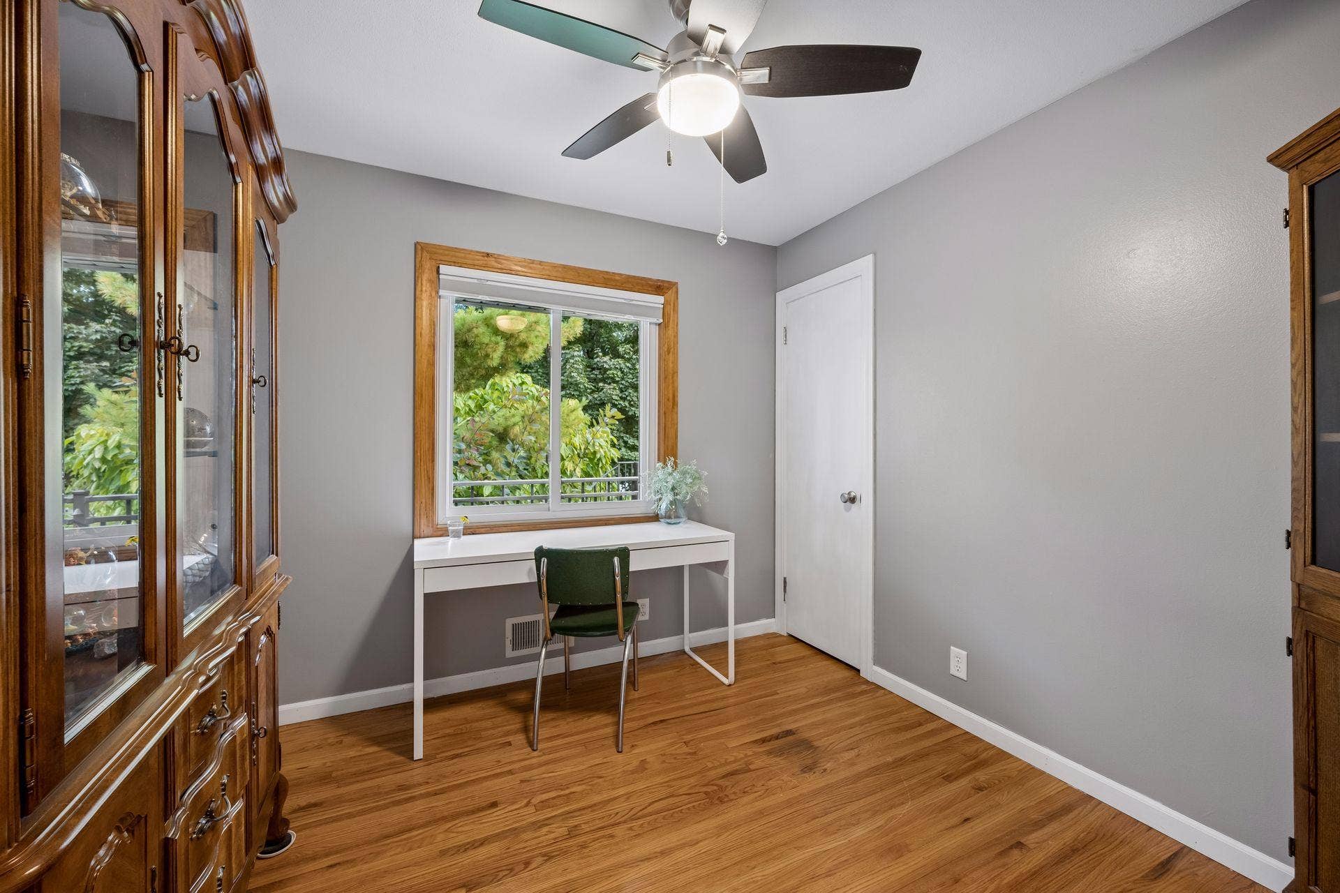 7611 Kiowa Avenue, Chanhassen, MN 55317 7611 Kiowa Avenue, Chanhassen, MN 55317