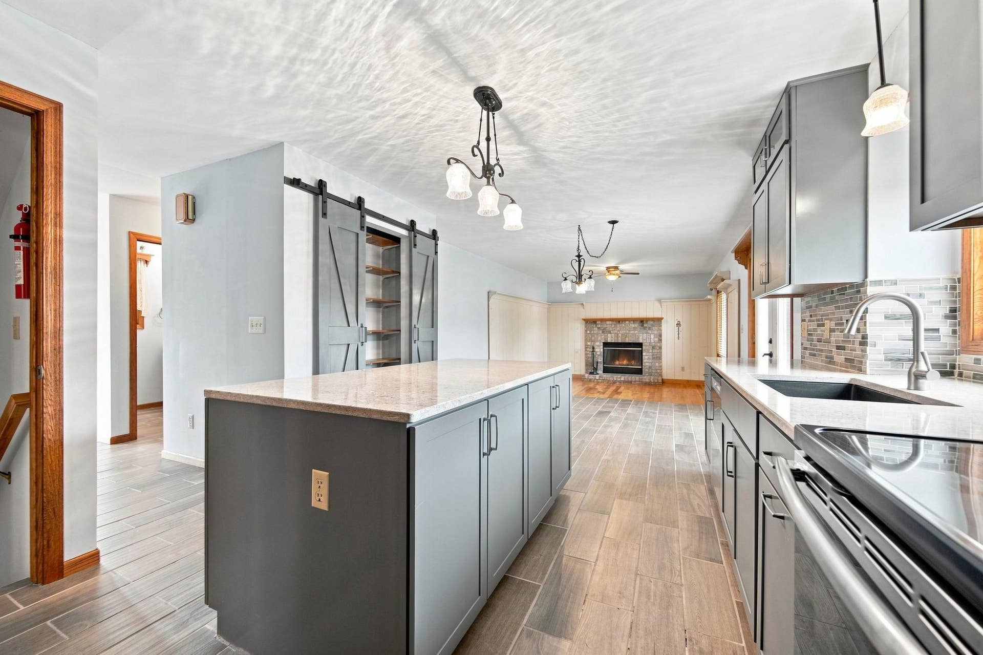 2610 Hydram Avenue N, Oakdale, MN 55128 2610 Hydram Avenue N, Oakdale, MN 55128