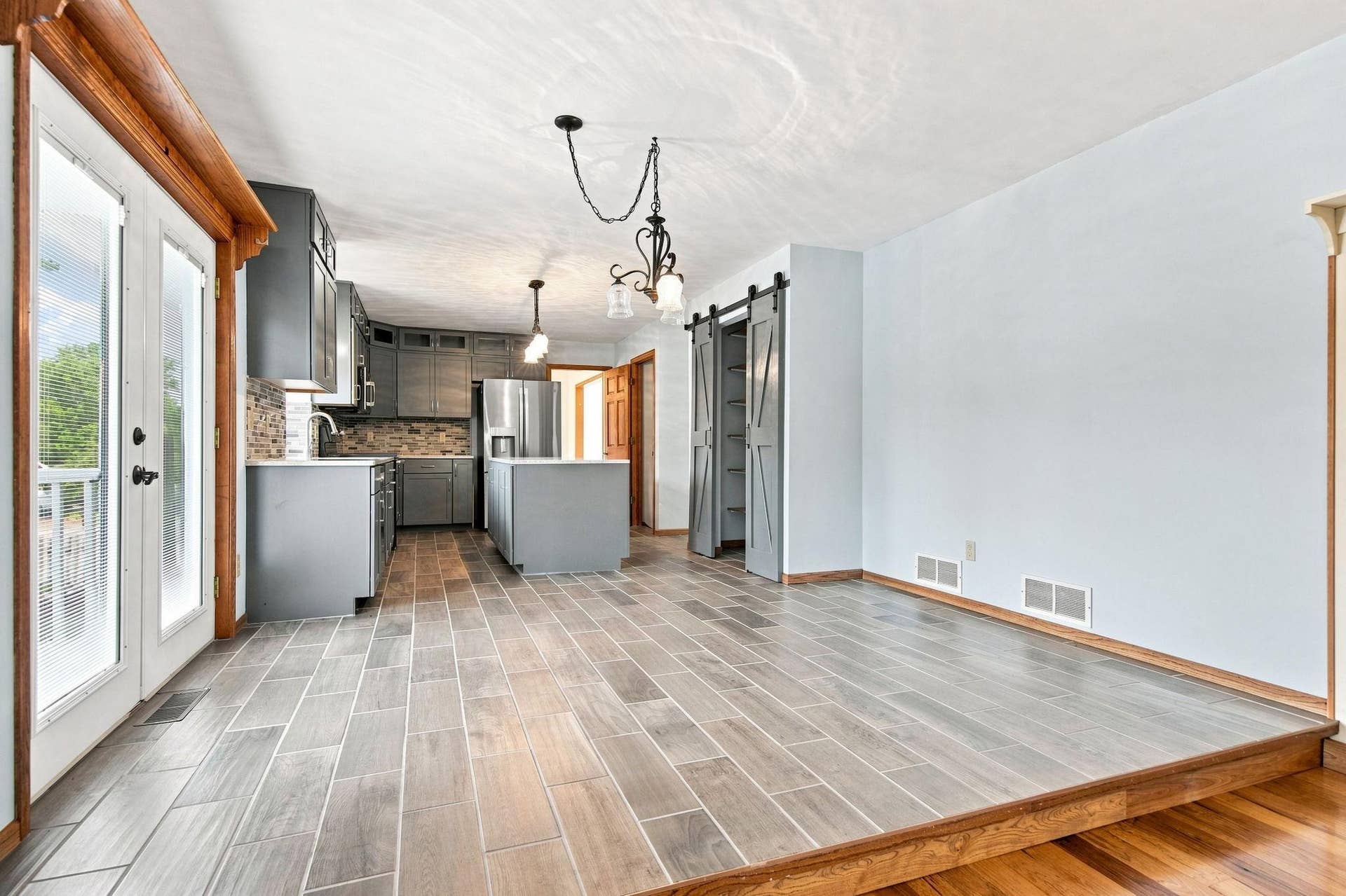 2610 Hydram Avenue N, Oakdale, MN 55128 2610 Hydram Avenue N, Oakdale, MN 55128