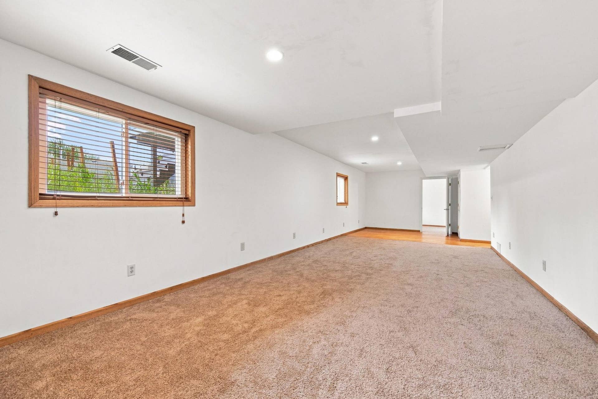 2610 Hydram Avenue N, Oakdale, MN 55128 2610 Hydram Avenue N, Oakdale, MN 55128