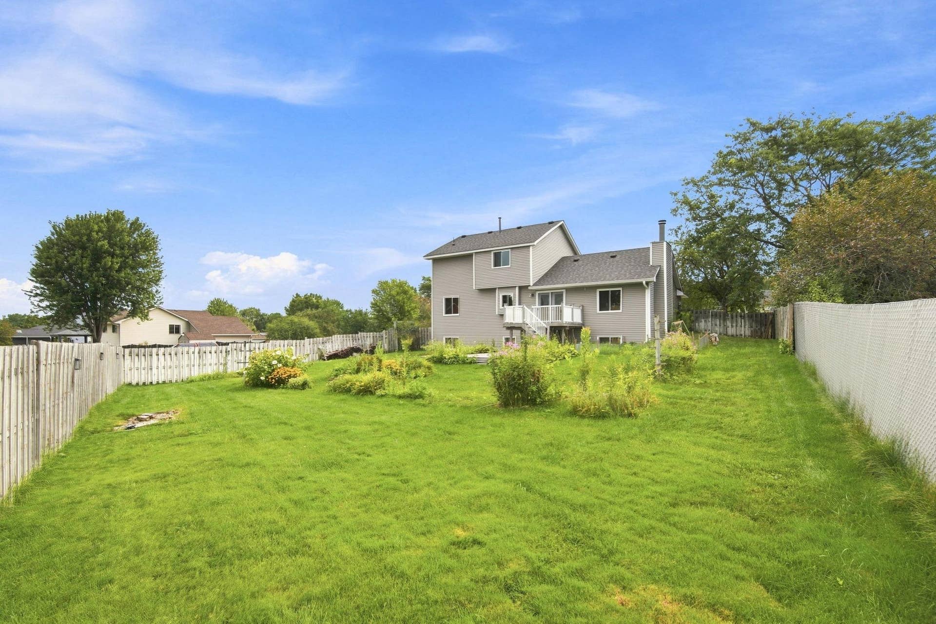 2610 Hydram Avenue N, Oakdale, MN 55128 2610 Hydram Avenue N, Oakdale, MN 55128