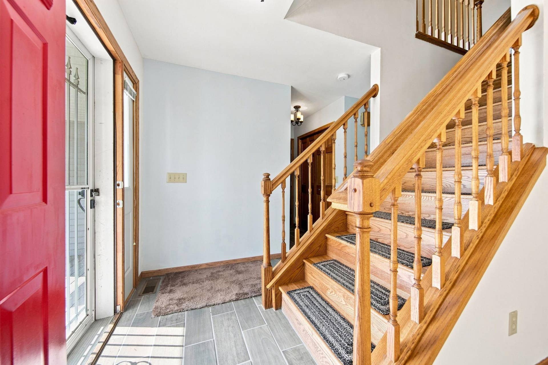 2610 Hydram Avenue N, Oakdale, MN 55128 2610 Hydram Avenue N, Oakdale, MN 55128