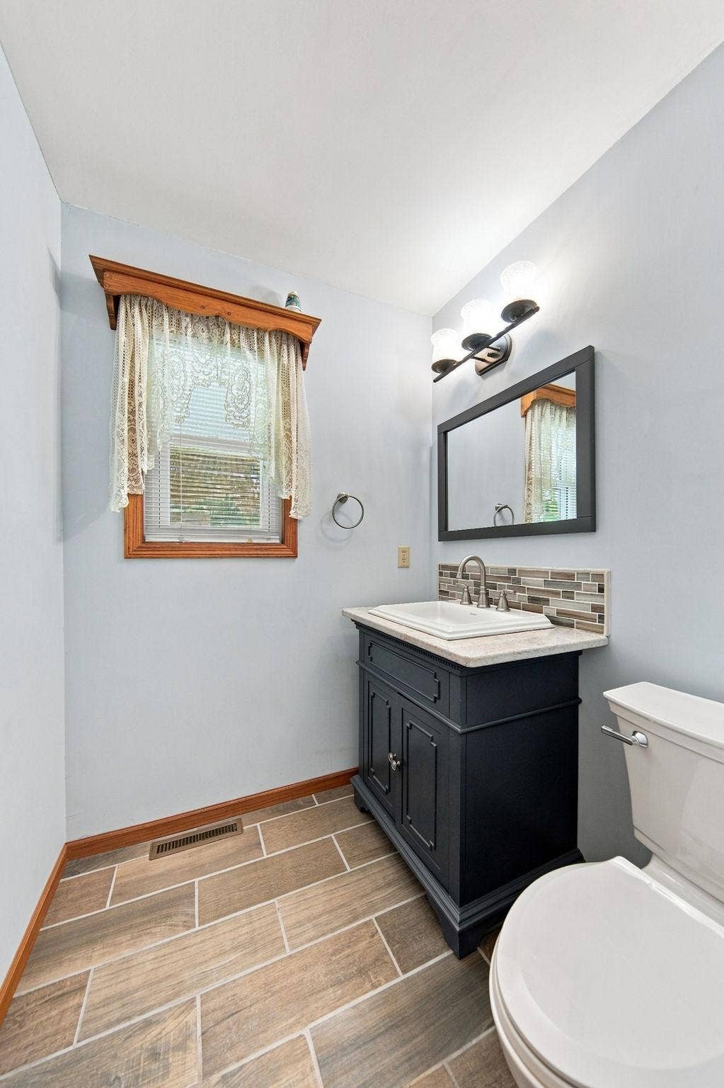 2610 Hydram Avenue N, Oakdale, MN 55128 2610 Hydram Avenue N, Oakdale, MN 55128