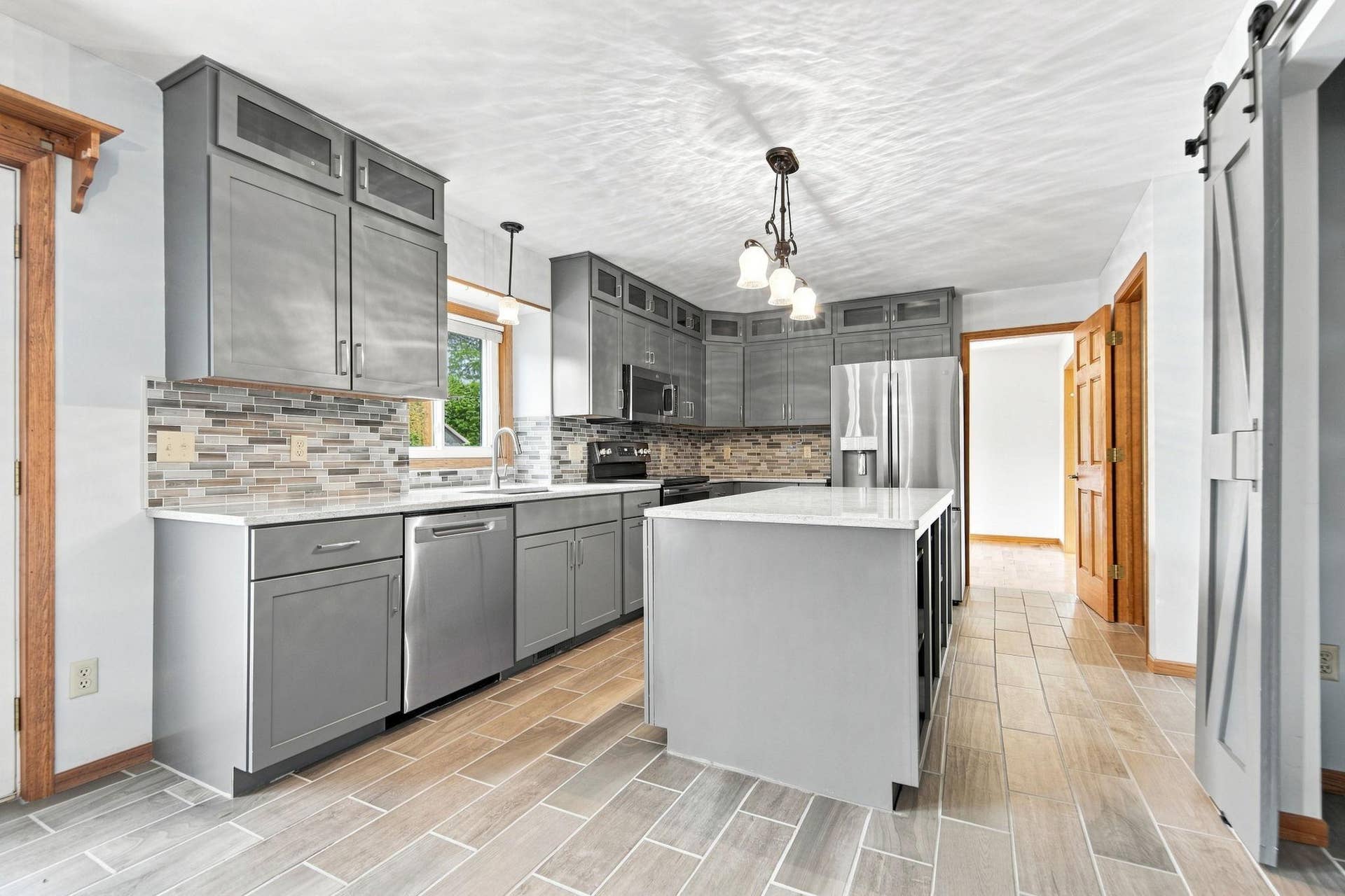 2610 Hydram Avenue N, Oakdale, MN 55128 2610 Hydram Avenue N, Oakdale, MN 55128