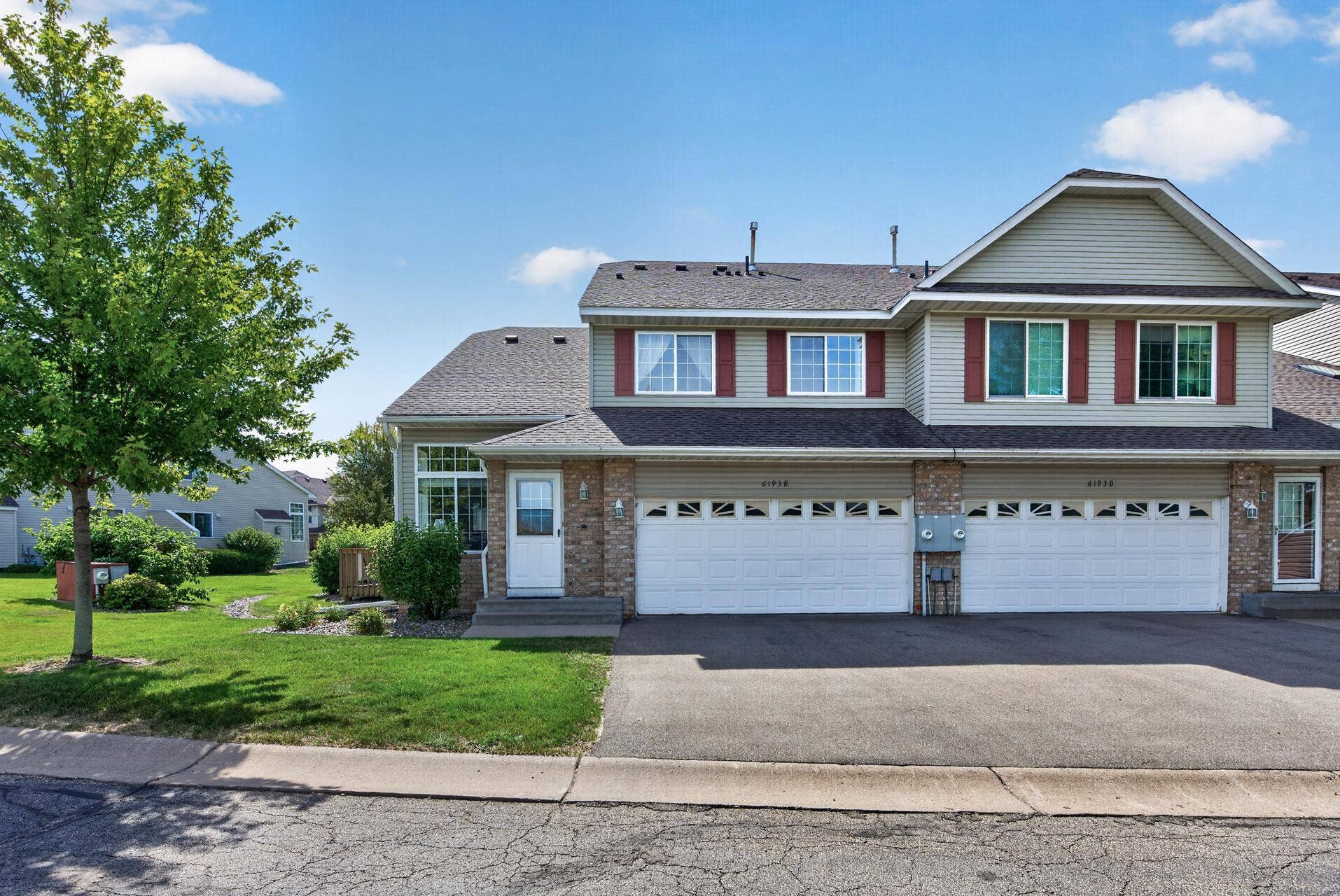 6193 Courtly Road, #E, Woodbury, MN 55125 04_6193_Courtly_Rd_E4_mls.jpg