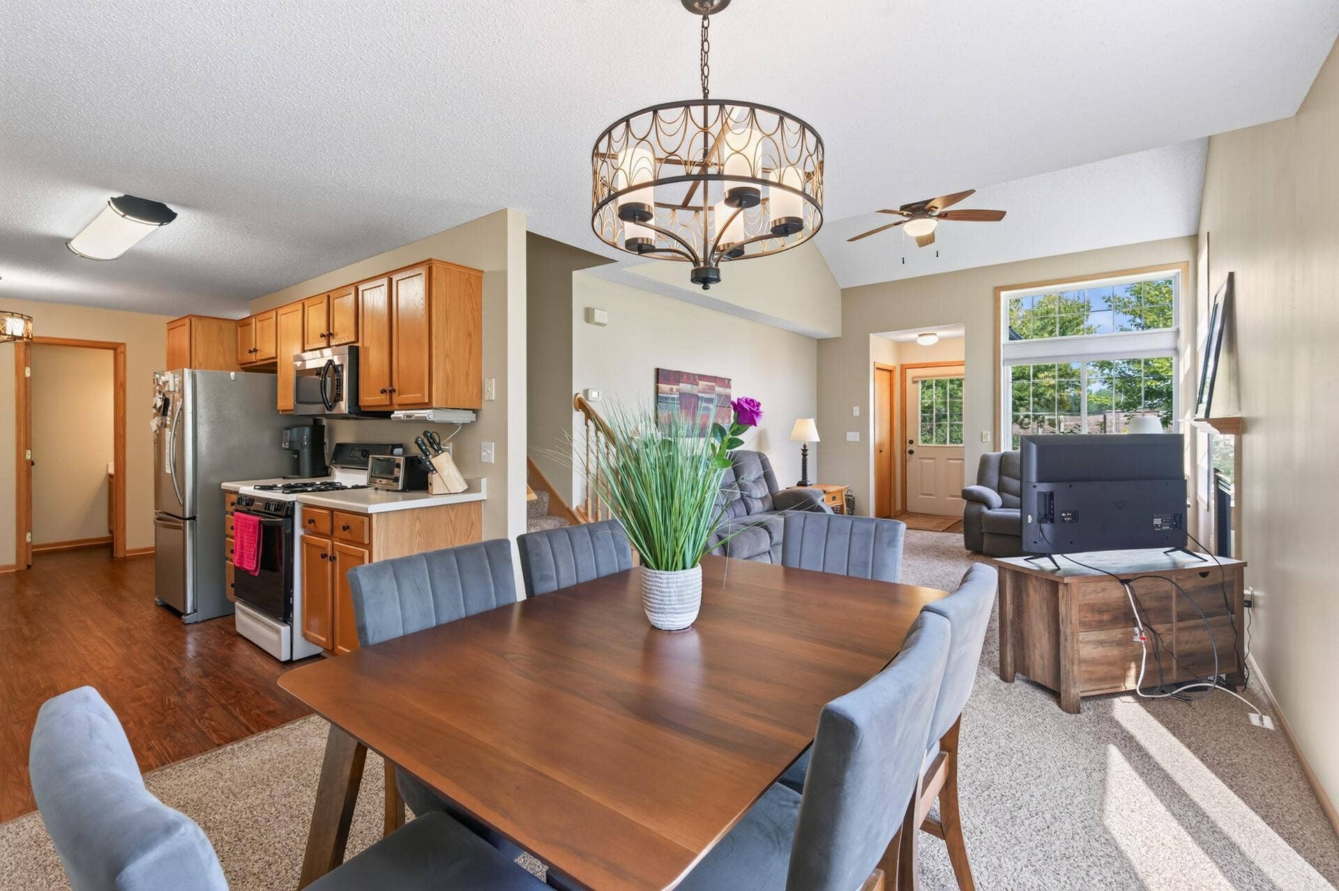 6193 Courtly Road, #E, Woodbury, MN 55125 13_6193_Courtly_Rd_E13_mls.jpg