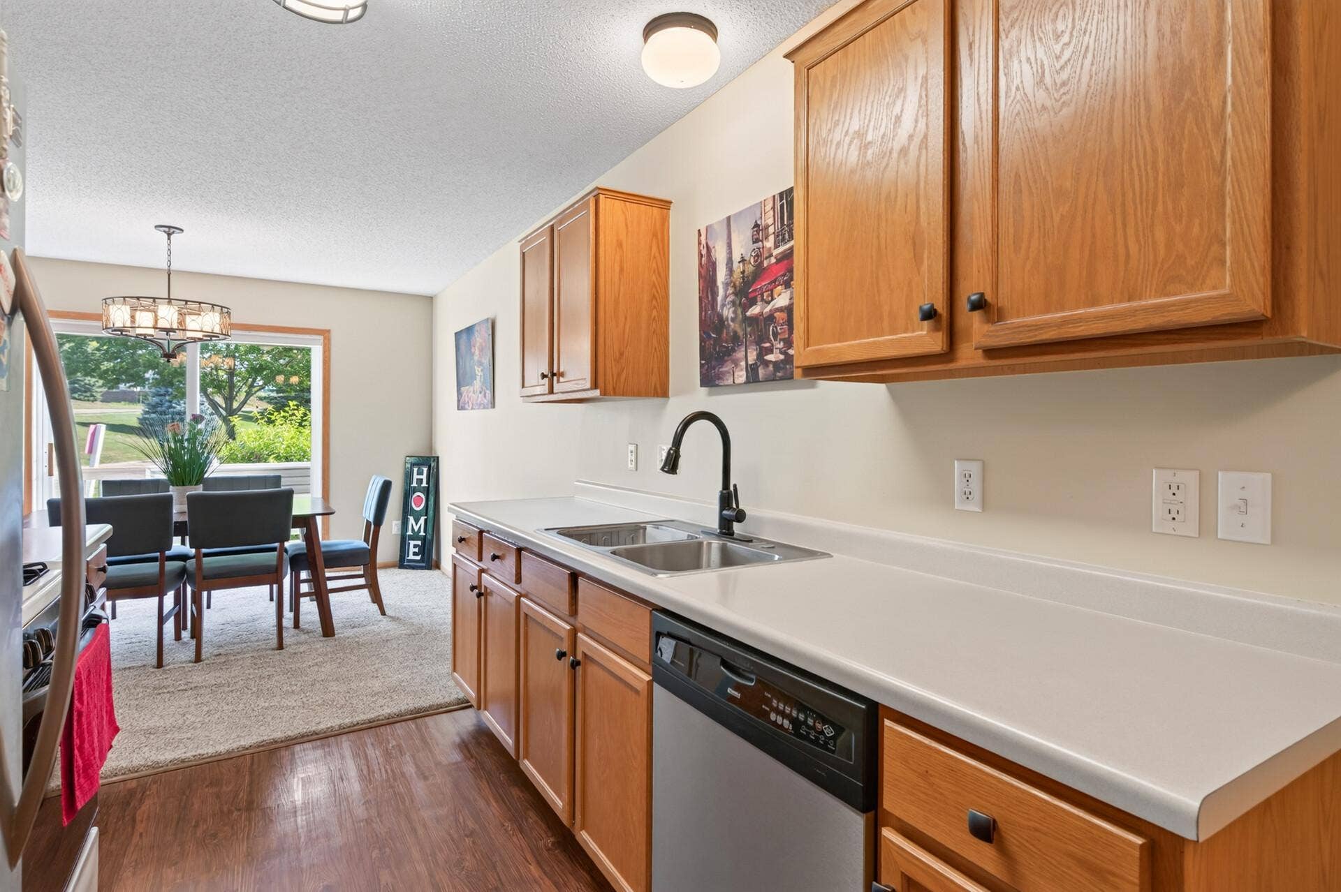 6193 Courtly Road, #E, Woodbury, MN 55125 19_6193_Courtly_Rd_E19_mls.jpg