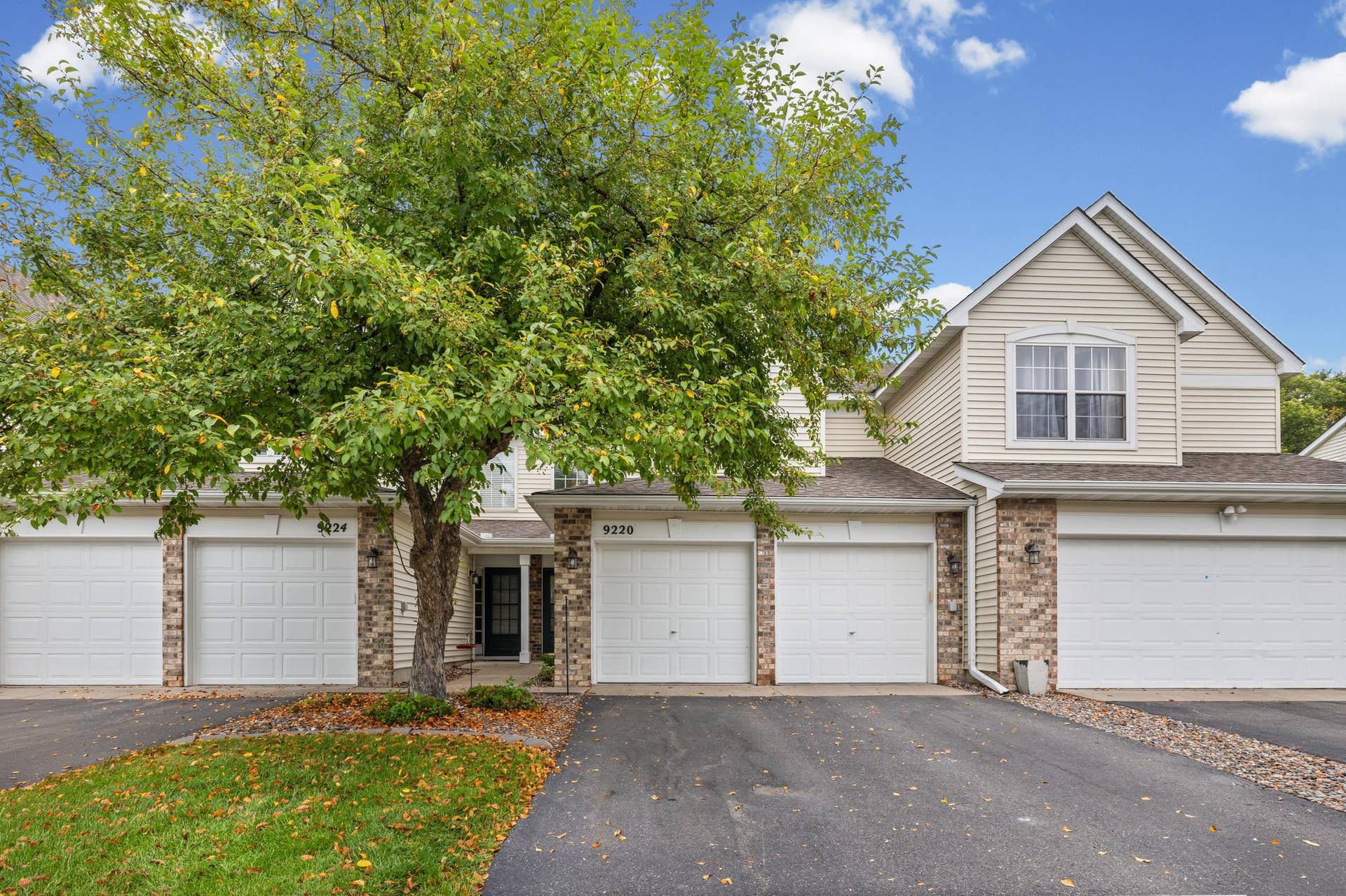 9220 Merrimac Lane N, Maple Grove, MN 55311 9220 Merrimac Lane N, Maple Grove, MN 55311