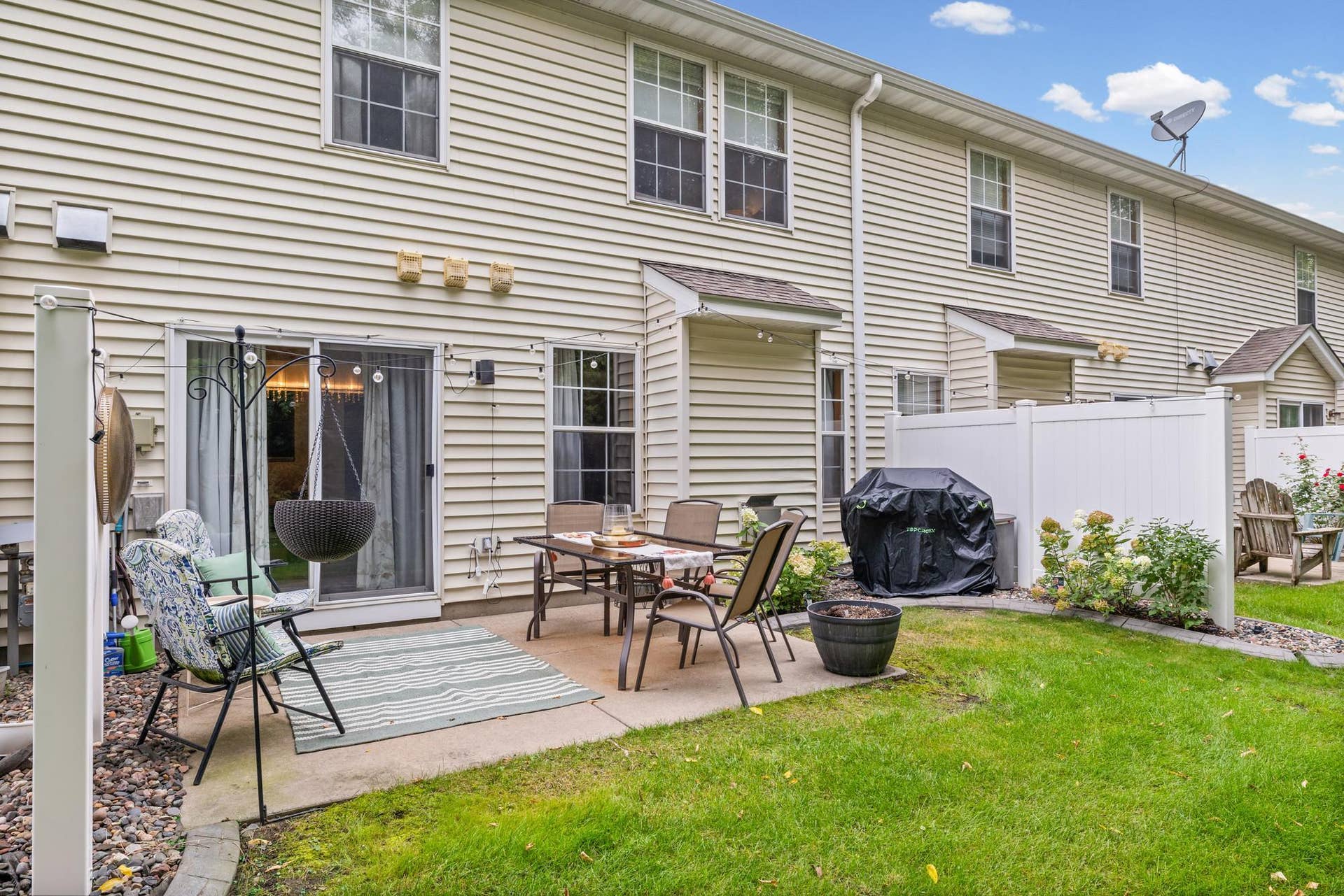 9220 Merrimac Lane N, Maple Grove, MN 55311 9220 Merrimac Lane N, Maple Grove, MN 55311