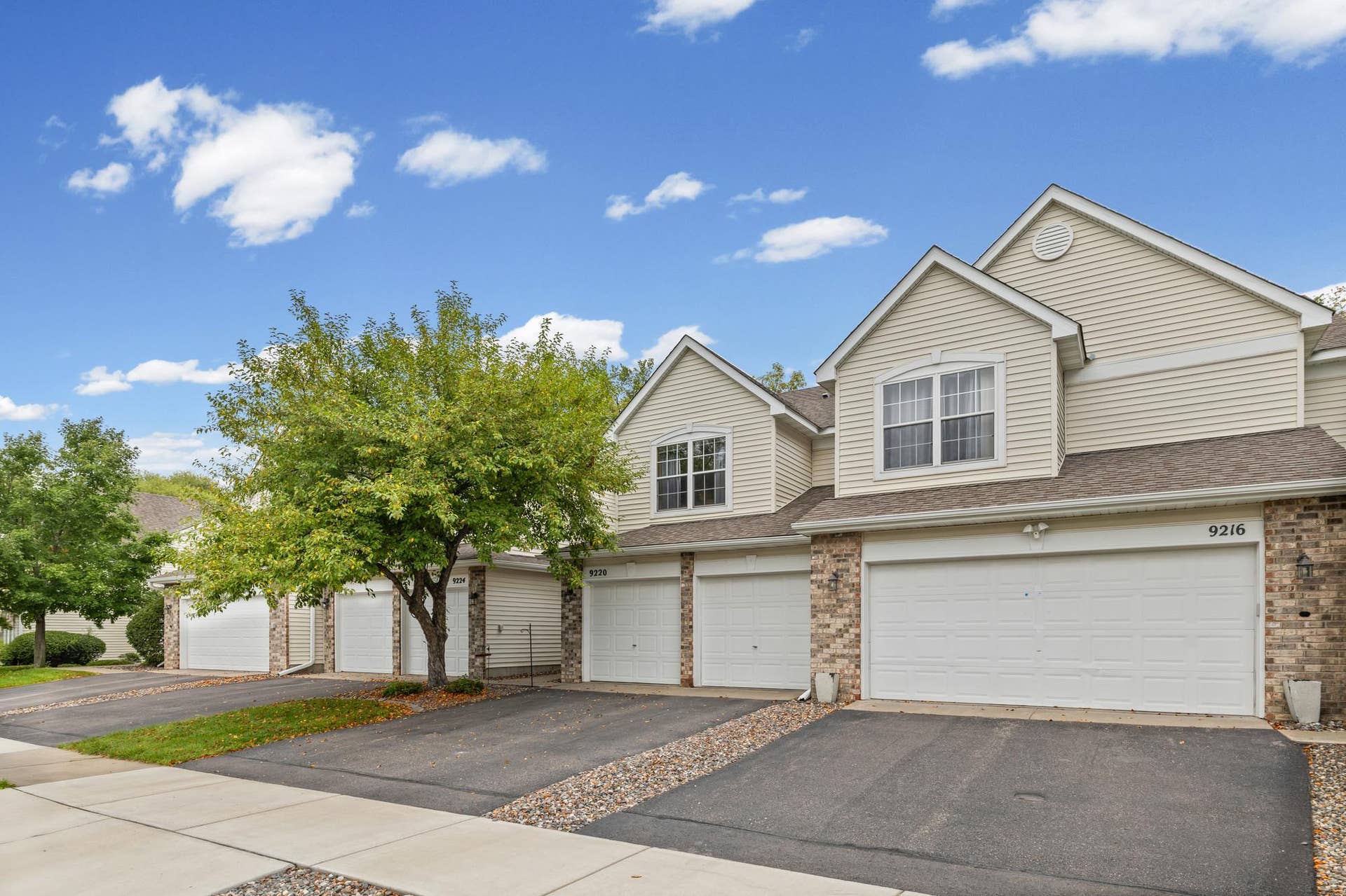 9220 Merrimac Lane N, Maple Grove, MN 55311 9220 Merrimac Lane N, Maple Grove, MN 55311