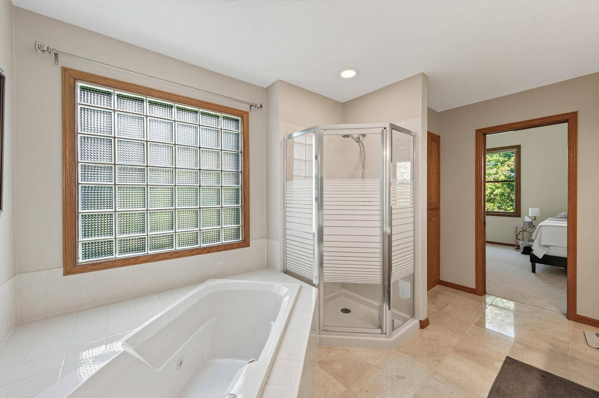 3569 Gershwin Avenue N, Oakdale, MN 55128