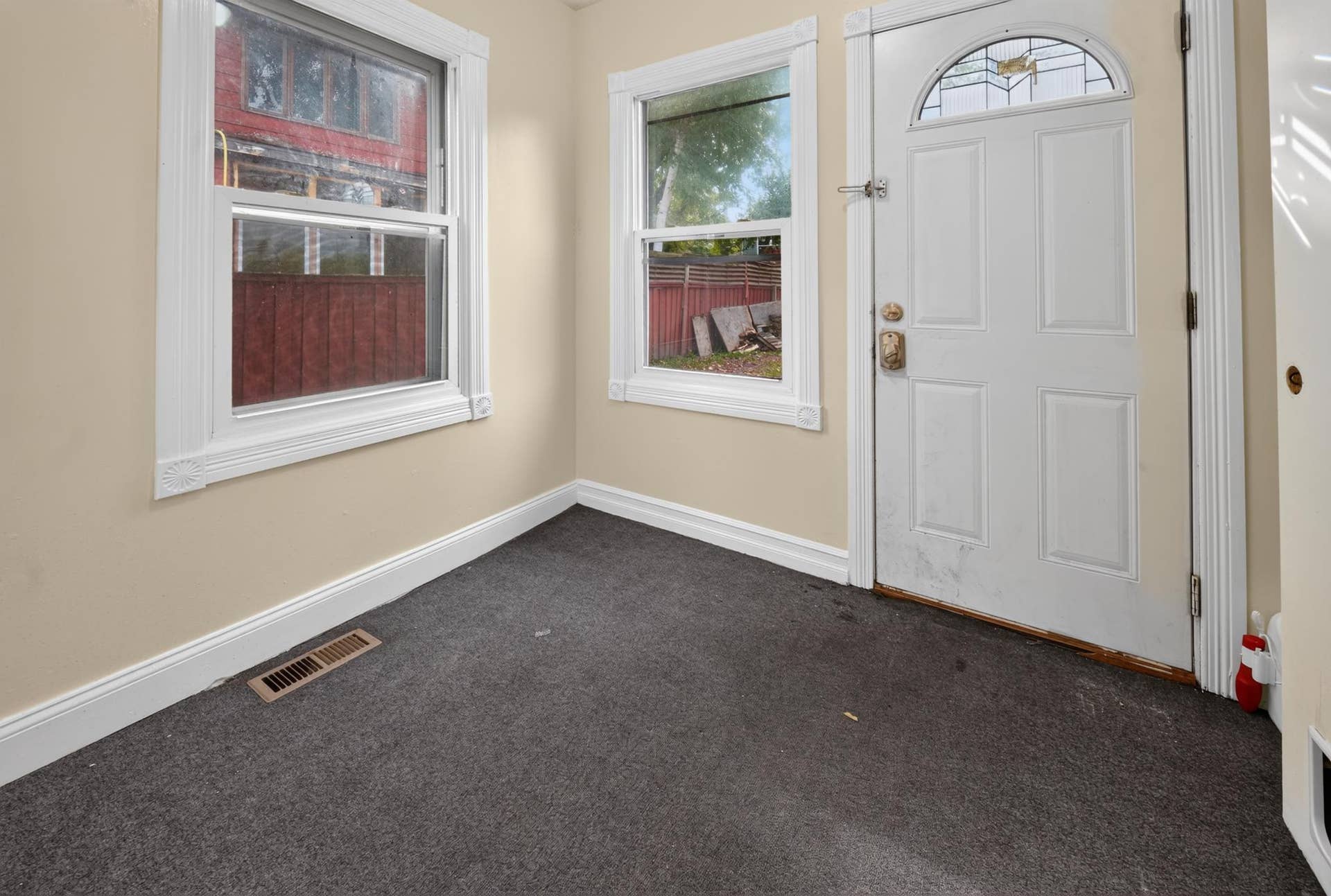 3947 Dupont Avenue N, 81, Minneapolis, MN 55412 DSC01105.jpg
