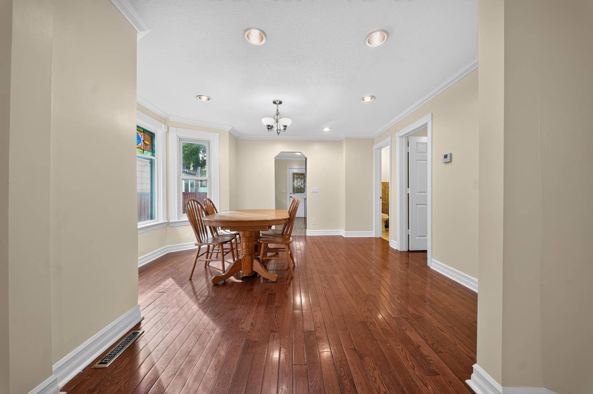 3947 Dupont Avenue N, 81, Minneapolis, MN 55412 DSC01092.jpg