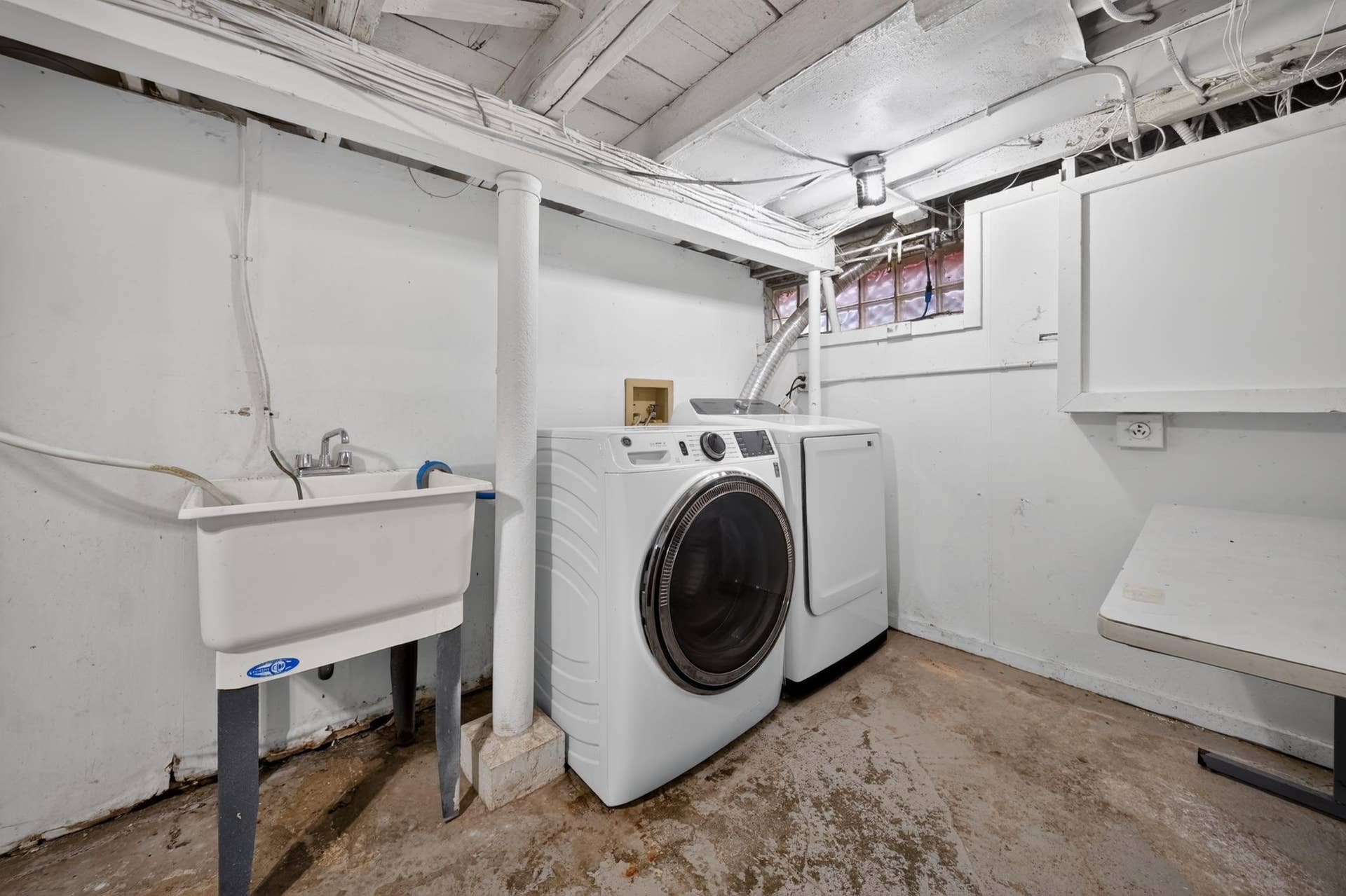 3947 Dupont Avenue N, 81, Minneapolis, MN 55412 DSC01120.jpg