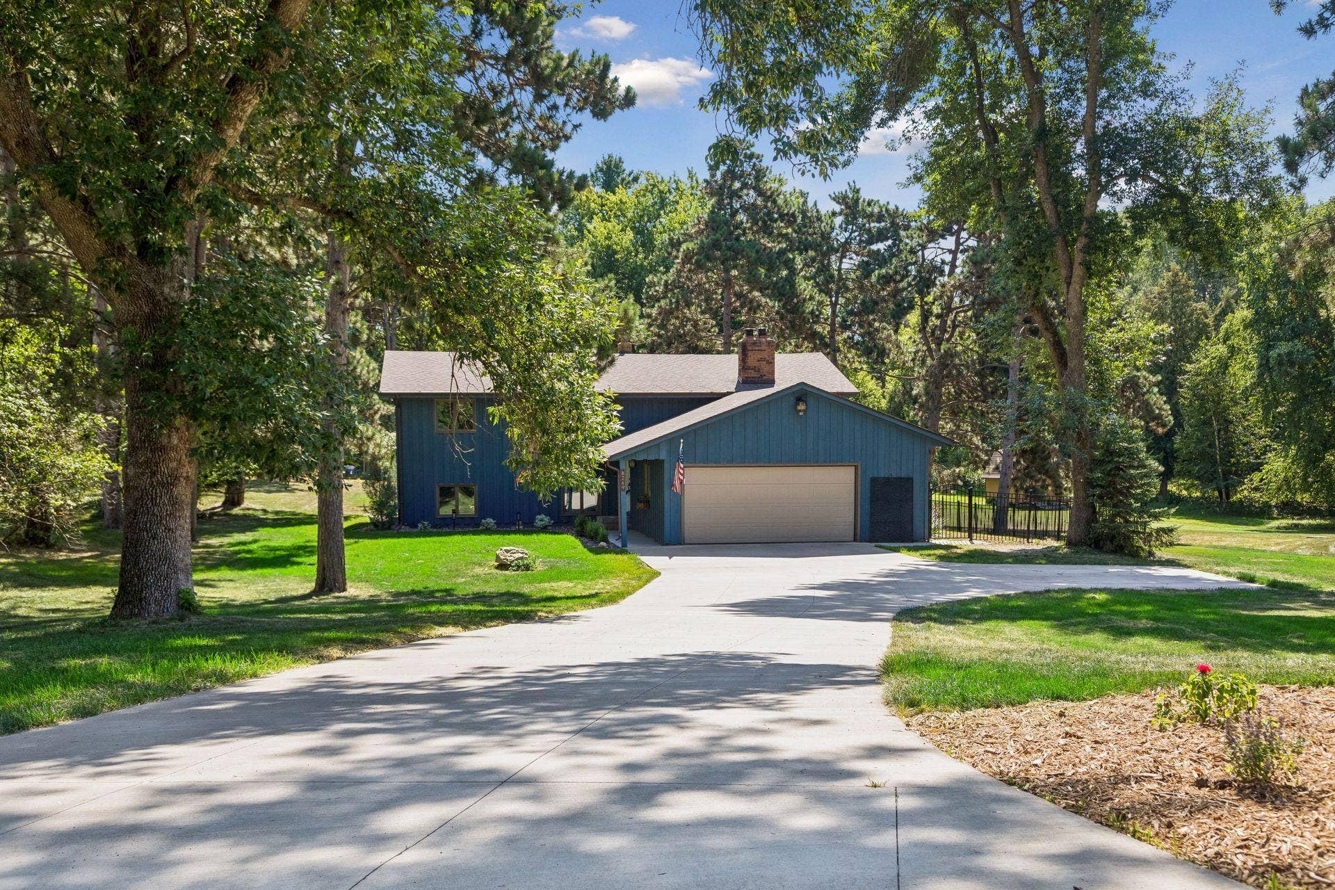 8249 Deer Pond Court N, Lake Elmo, MN 55042 Wait until you see the inside! Photos coming soon!