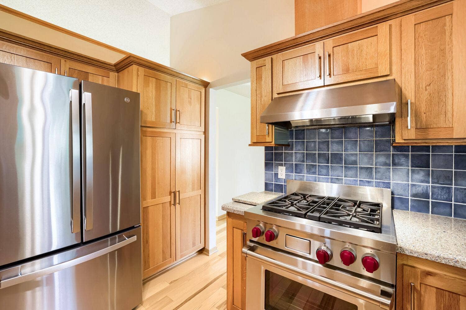 1119 Bonnieview Drive, Woodbury, MN 55129 1119 Bonnieview Drive, Woodbury, MN 55129