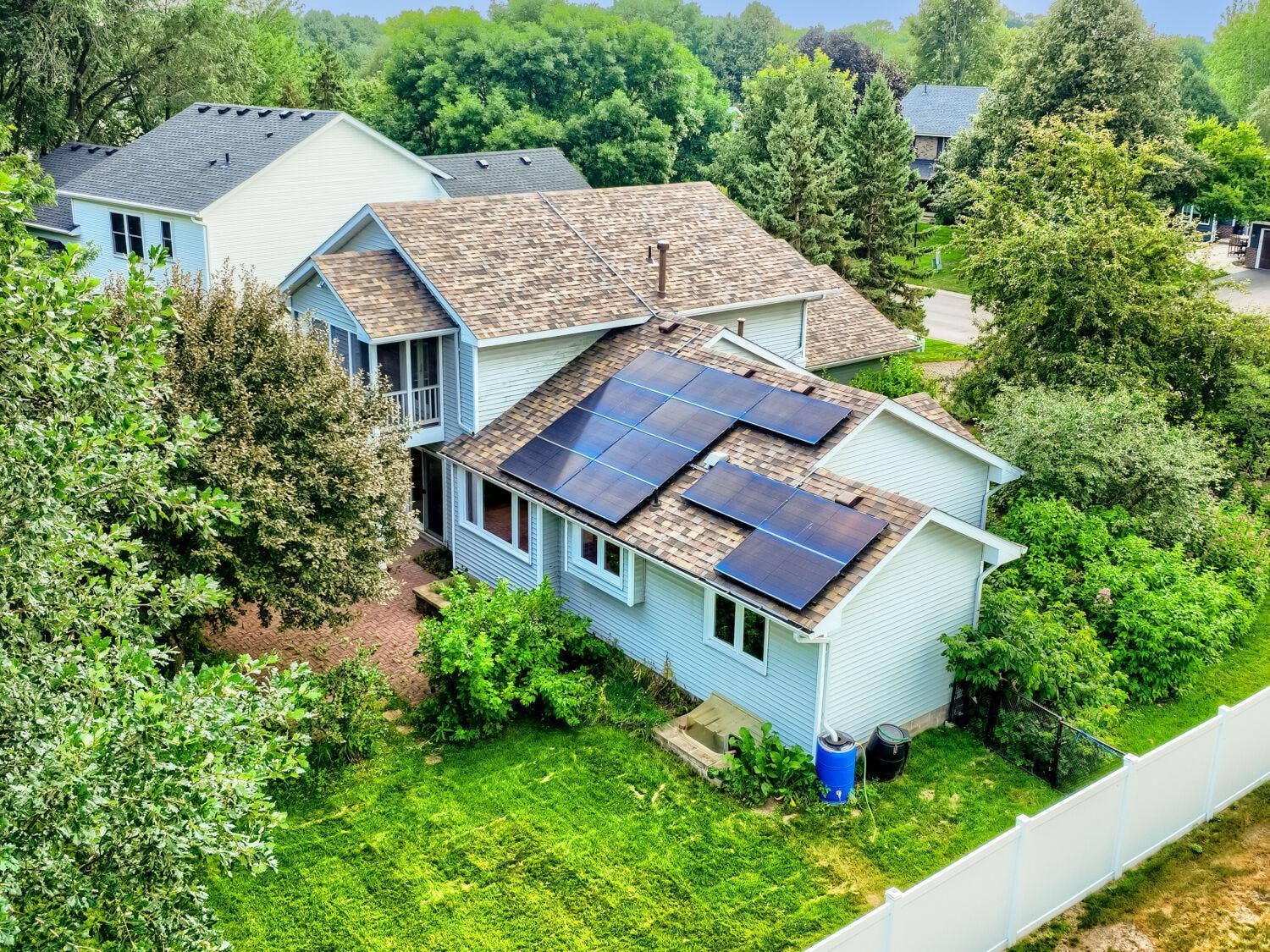 1119 Bonnieview Drive, Woodbury, MN 55129 1119 Bonnieview Drive, Woodbury, MN 55129