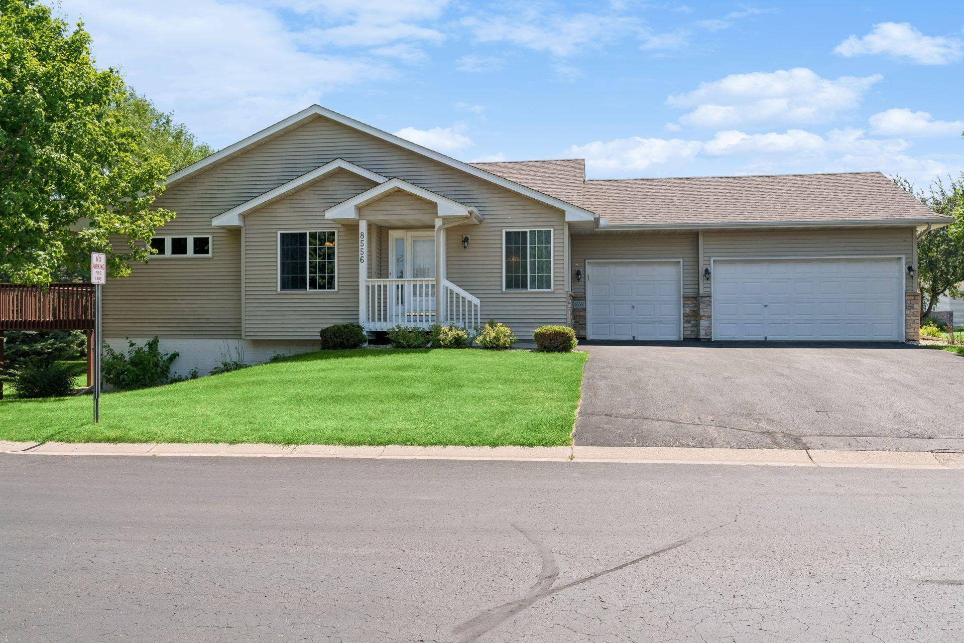 8556 Adair Circle N, Brooklyn Park, MN 55443 8556 Adair Circle N, Brooklyn Park, MN 55443
