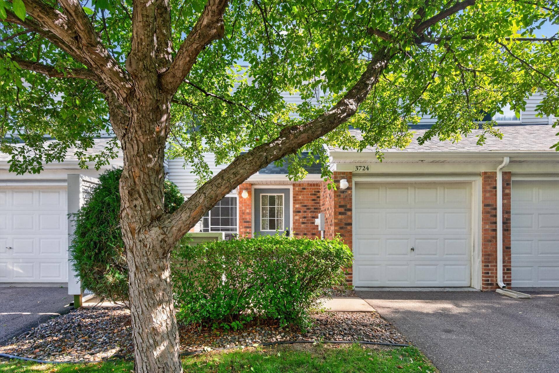 3724 Big Linden Curve, White Bear Lake, MN 55110 3724 Big Linden Curve, White Bear Lake, MN 55110