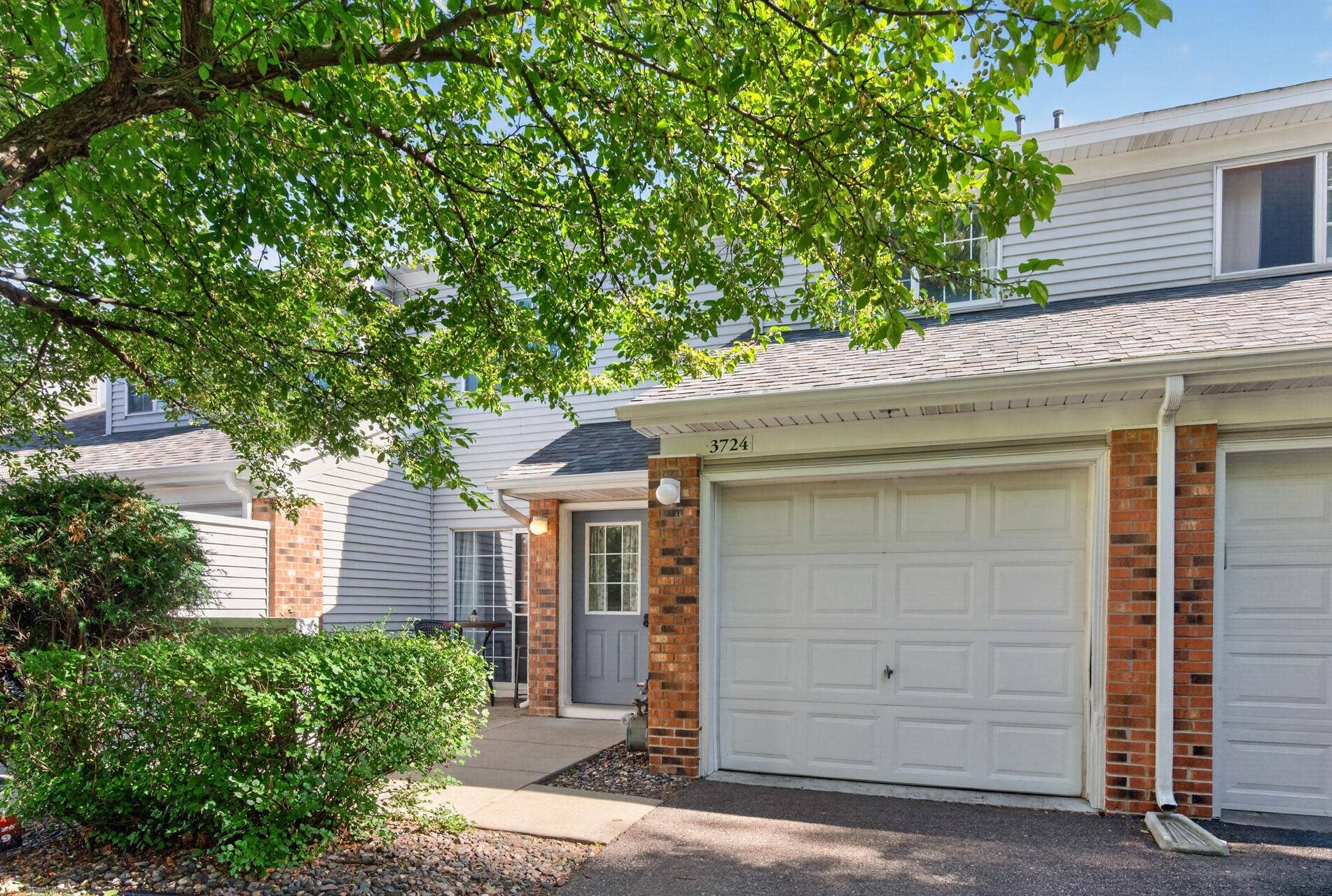 3724 Big Linden Curve, White Bear Lake, MN 55110 3724 Big Linden Curve, White Bear Lake, MN 55110
