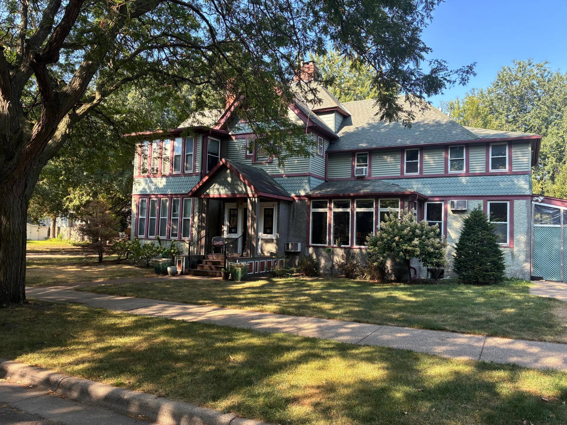 1857 Carroll Avenue, 96, Saint Paul, MN 55104 Building front