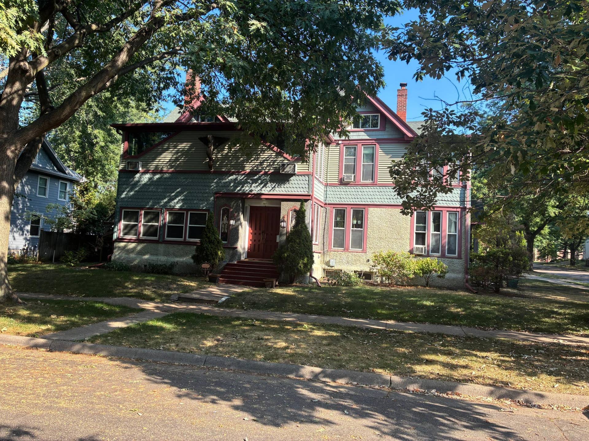 1857 Carroll Avenue, 96, Saint Paul, MN 55104 Side View