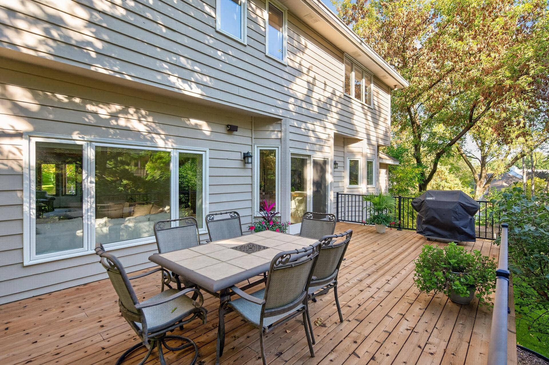 2201 Pine Island Road, Minnetonka, MN 55305
