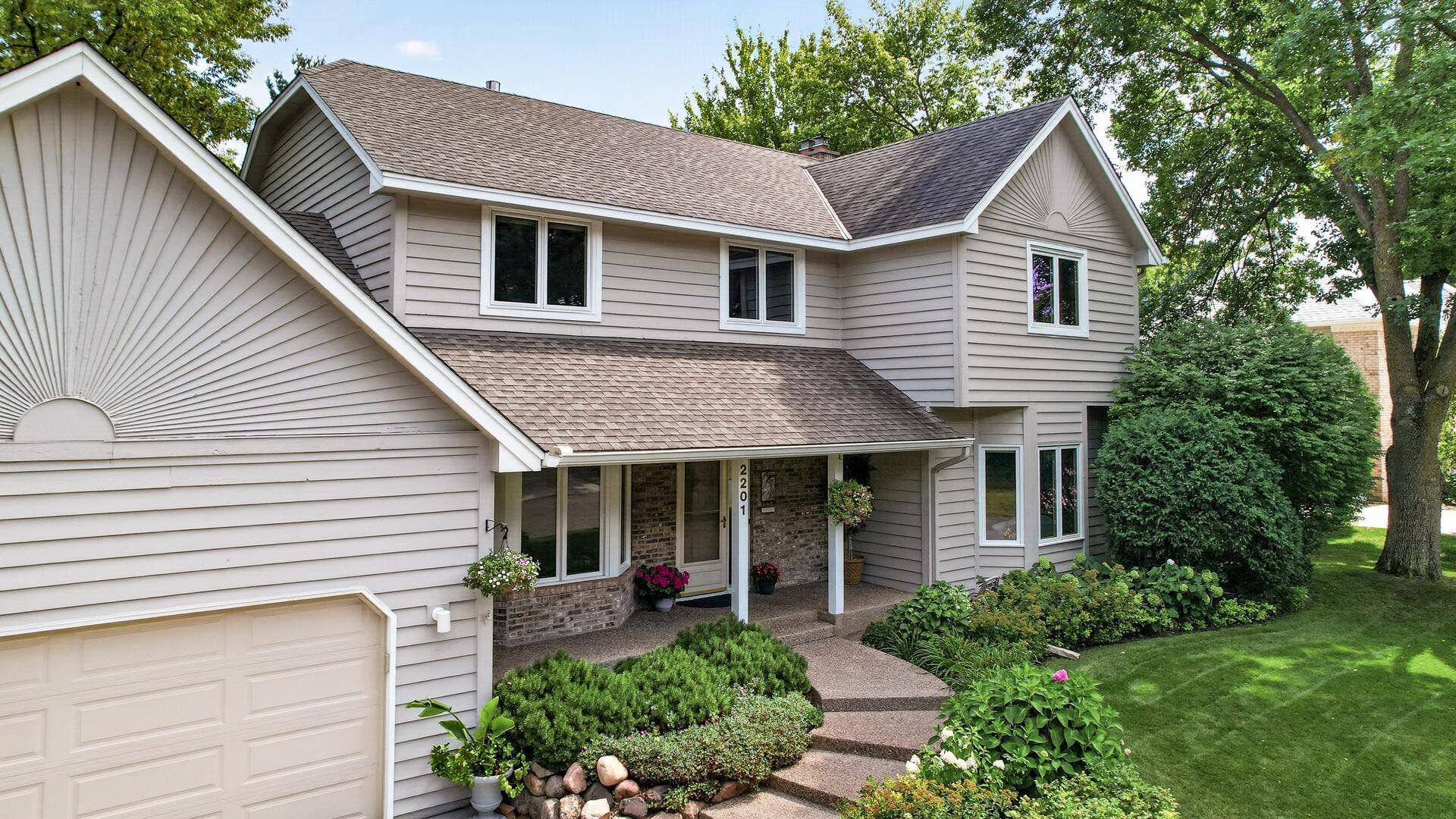 2201 Pine Island Road, Minnetonka, MN 55305