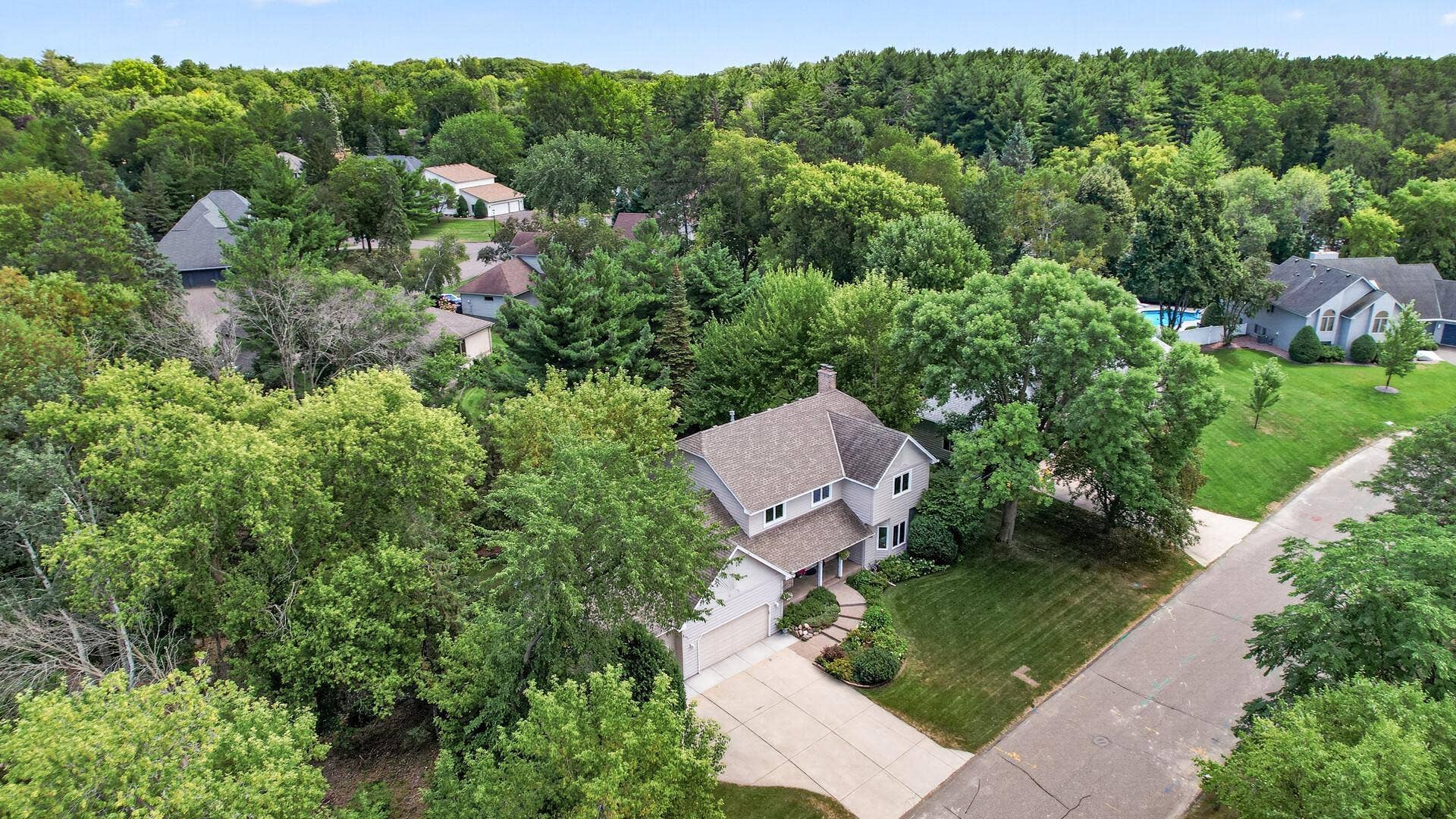 2201 Pine Island Road, Minnetonka, MN 55305