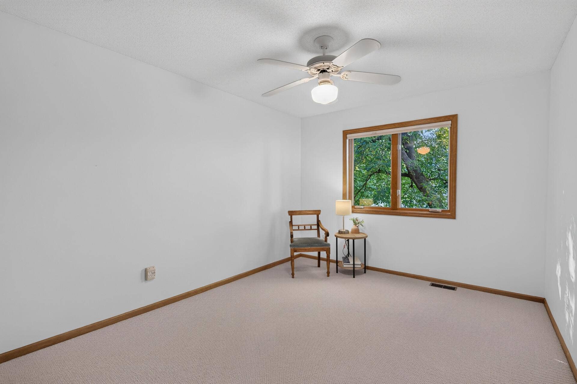 2201 Pine Island Road, Minnetonka, MN 55305