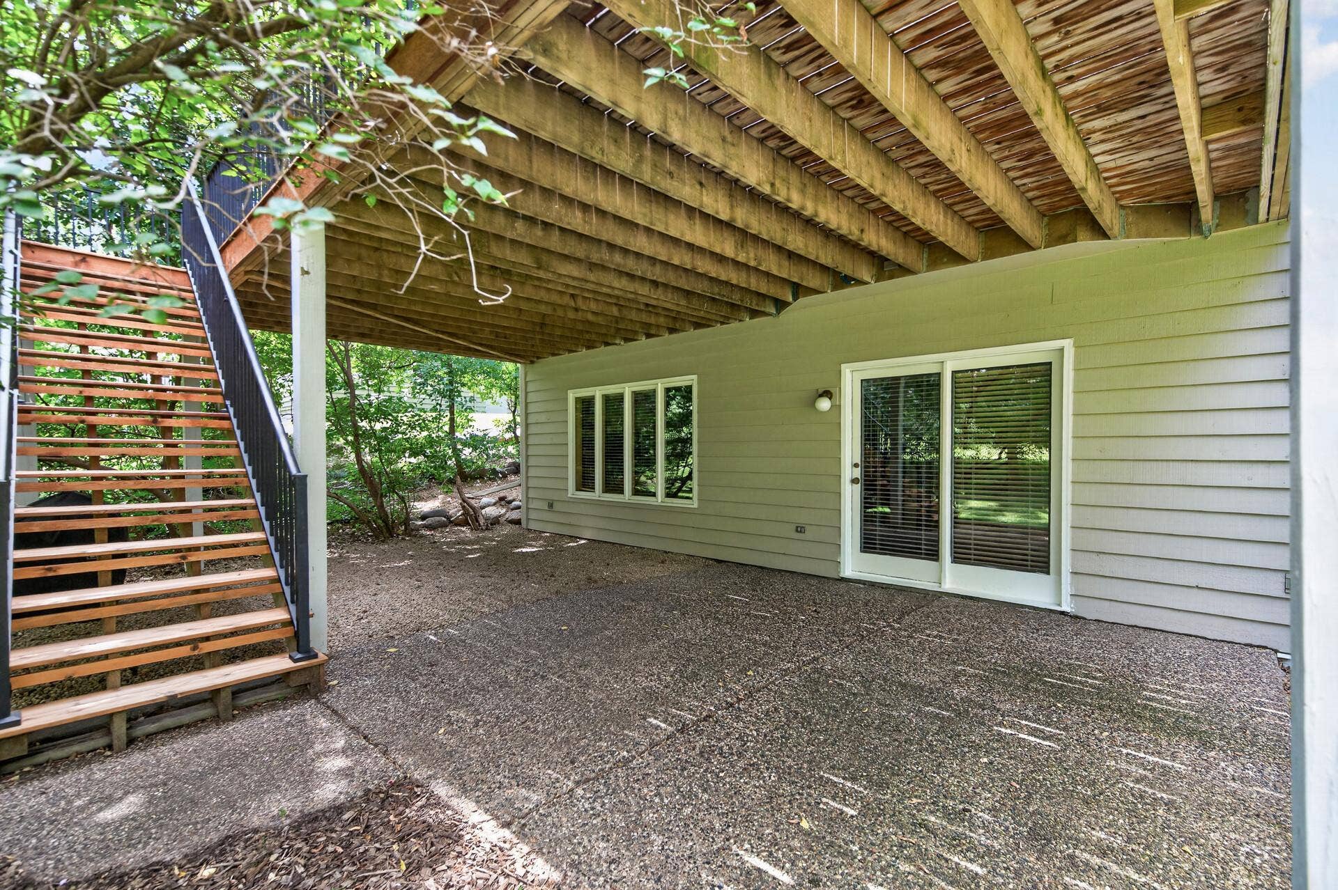2201 Pine Island Road, Minnetonka, MN 55305