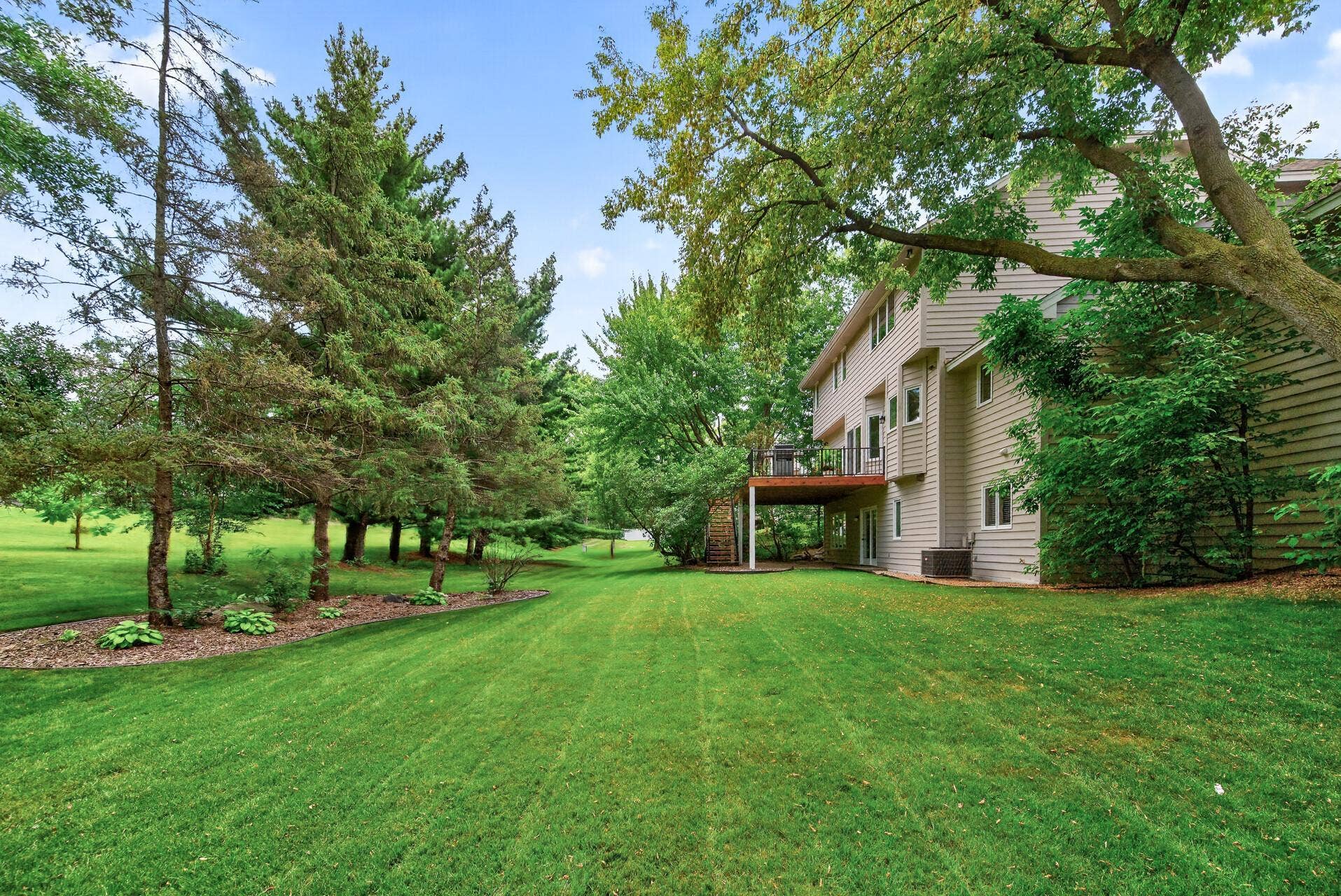 2201 Pine Island Road, Minnetonka, MN 55305