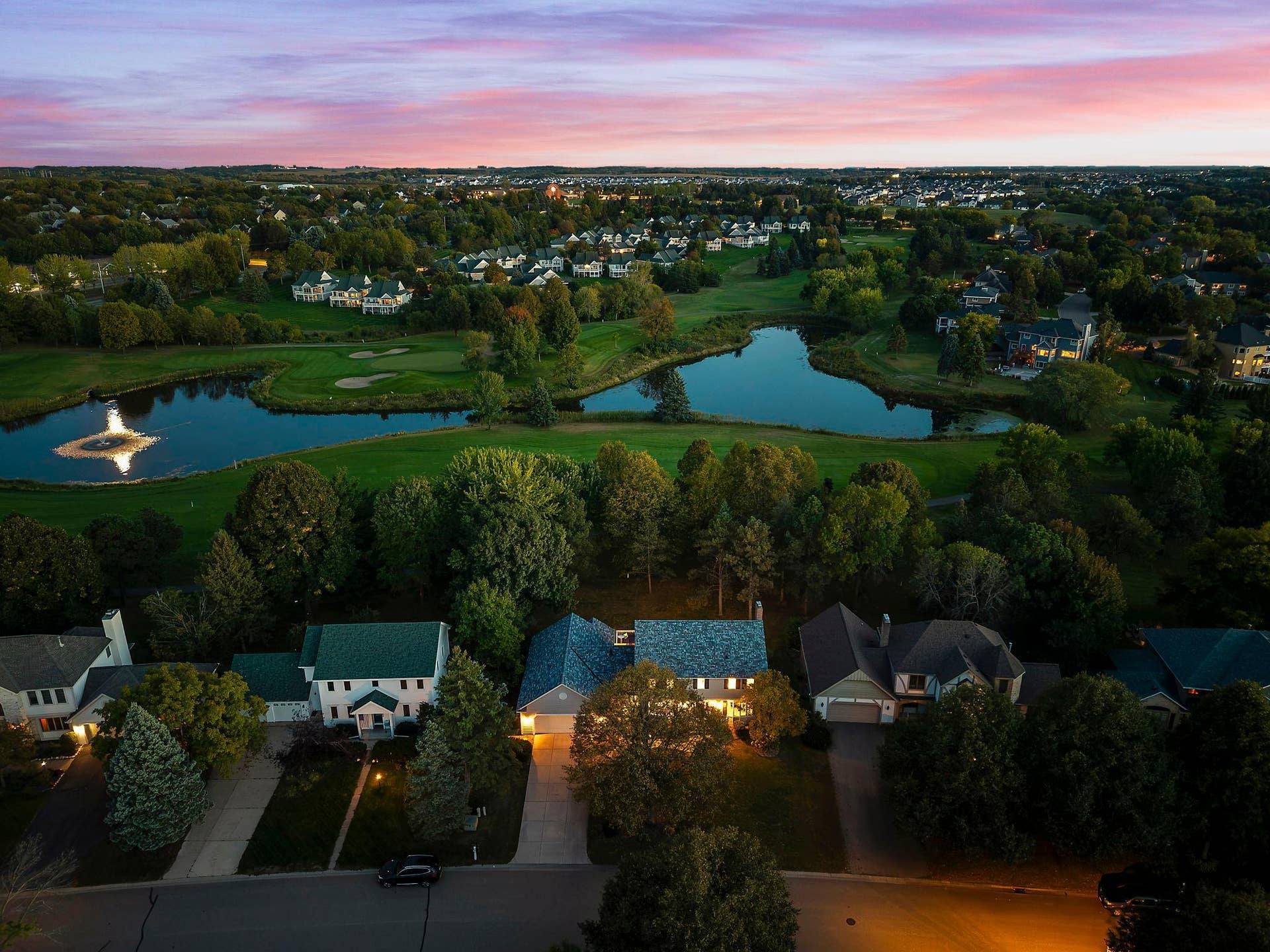 3563 Rae Lane, Woodbury, MN 55125 8-web-or-mls-3563 Rae Ln-174 (2).jpg