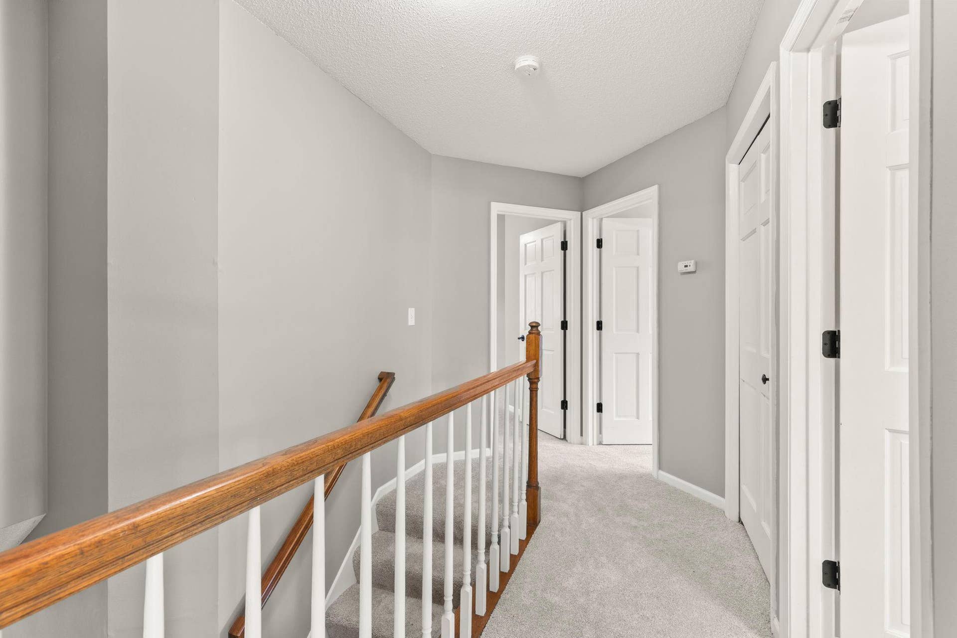 3563 Rae Lane, Woodbury, MN 55125 3563 Rae Lane, Woodbury, MN 55125