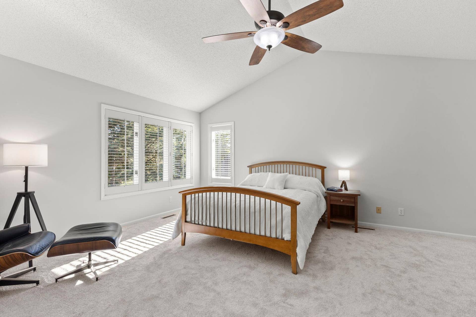 3563 Rae Lane, Woodbury, MN 55125 3563 Rae Lane, Woodbury, MN 55125