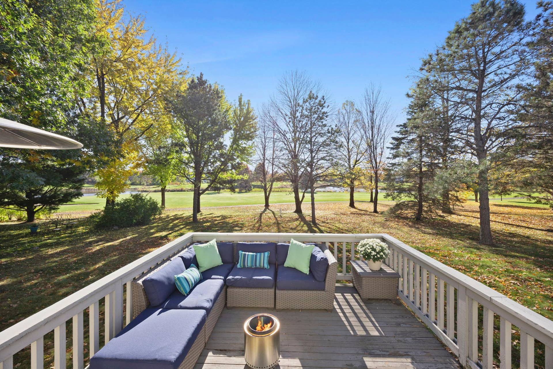 3563 Rae Lane, Woodbury, MN 55125 3563 Rae Lane, Woodbury, MN 55125