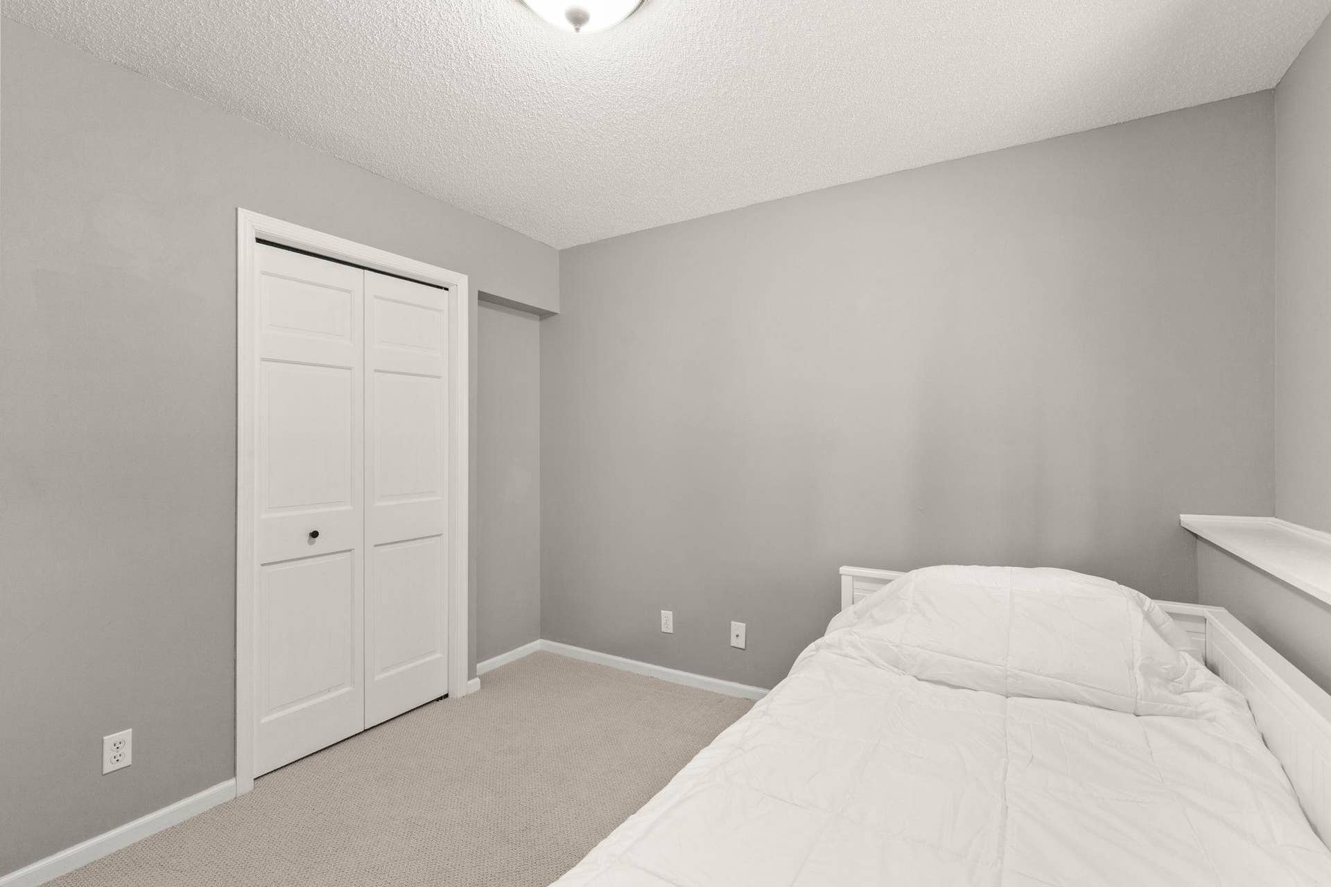 3563 Rae Lane, Woodbury, MN 55125 Oversize walkin closet in 4th bedroom