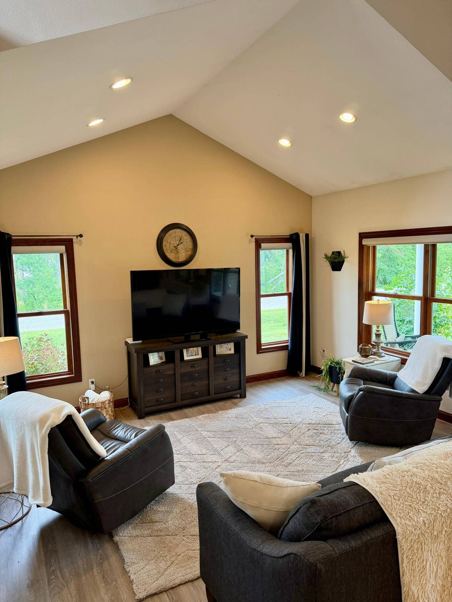 3318 Highland Drive NE, Bemidji, MN 56601 IMG_5663.JPEG