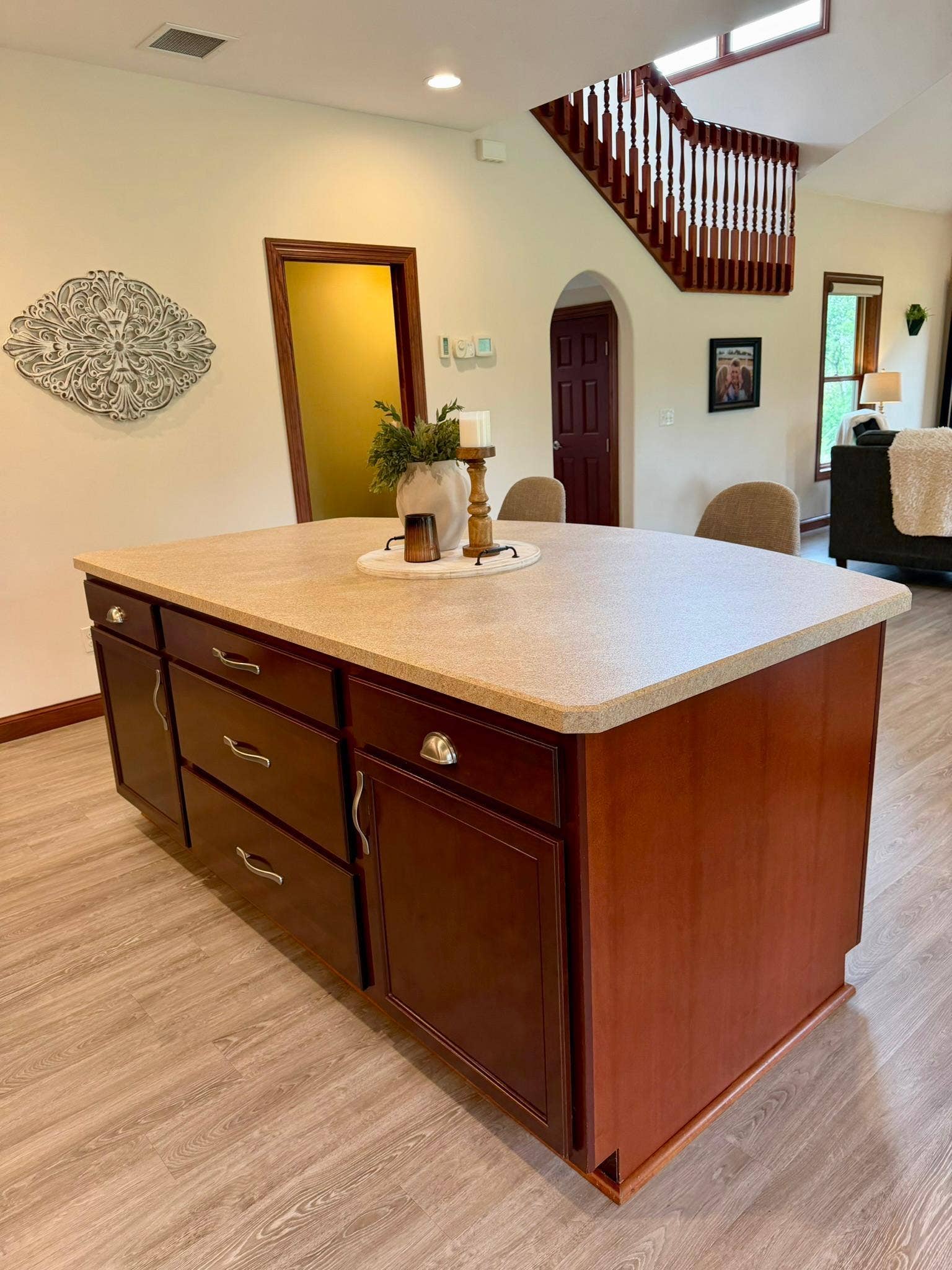 3318 Highland Drive NE, Bemidji, MN 56601 Kitchen Island