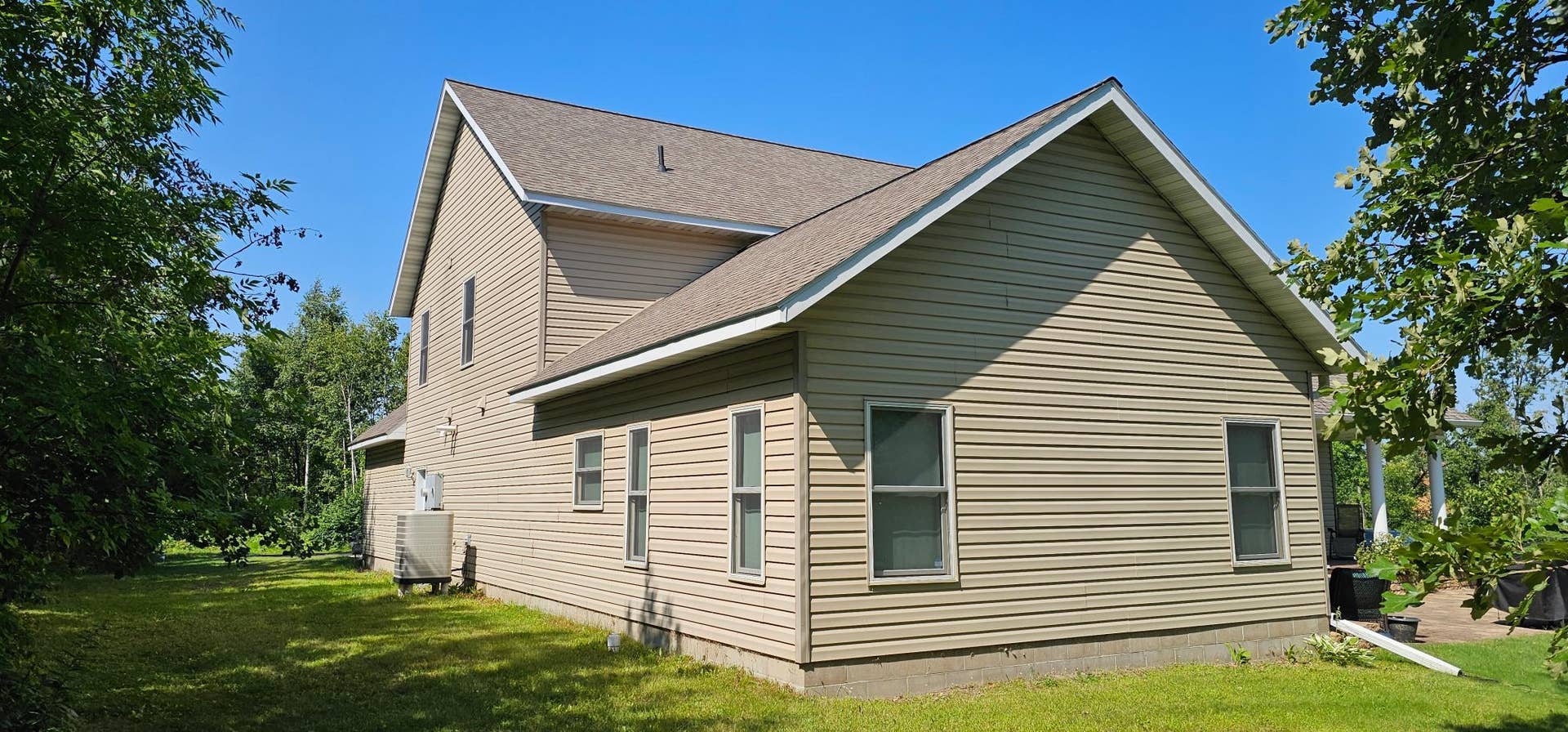 3318 Highland Drive NE, Bemidji, MN 56601 South Side of House