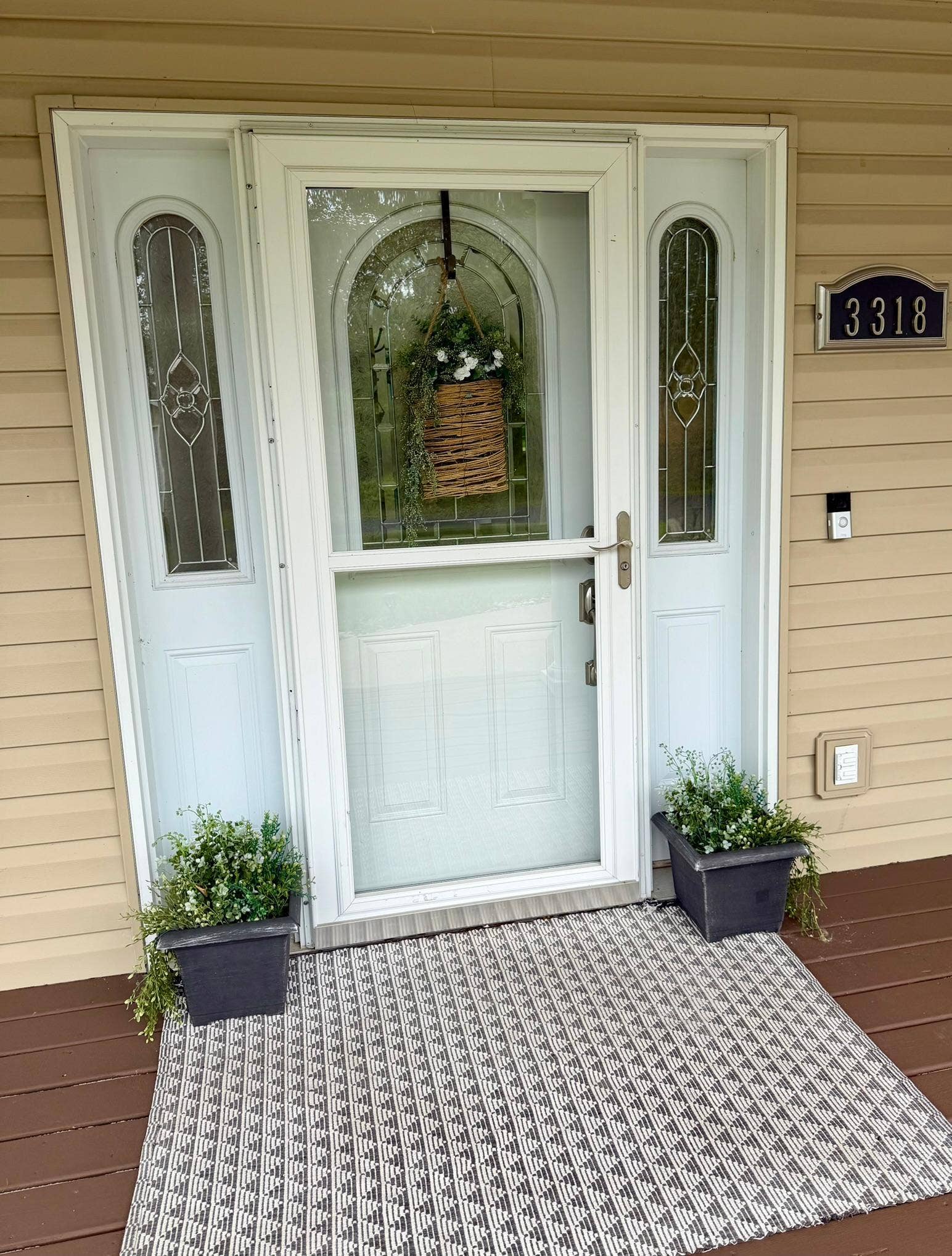 3318 Highland Drive NE, Bemidji, MN 56601 Front Entry