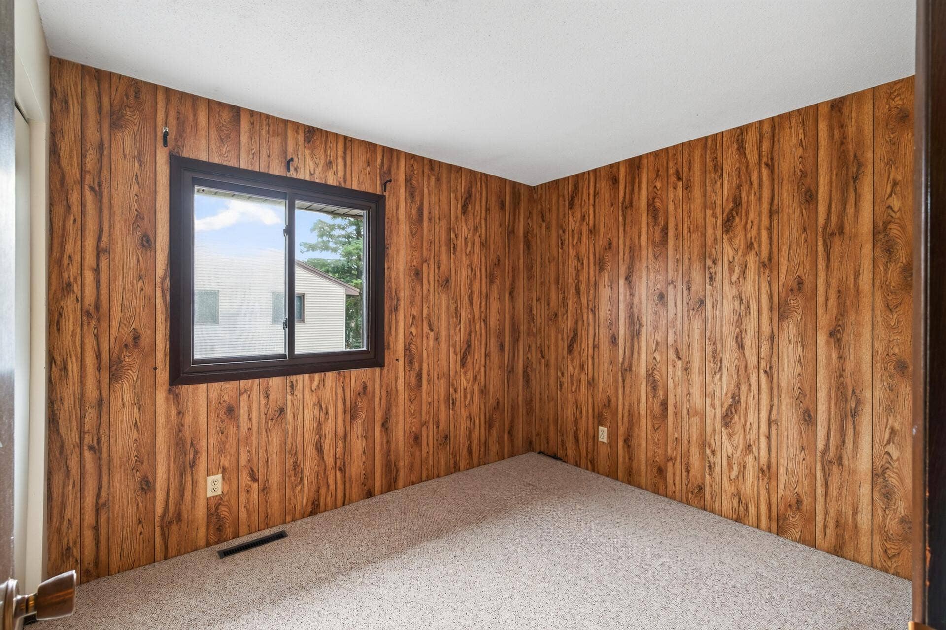 6133 72nd Lane N, Brooklyn Park, MN 55429 22_6133_72nd22_mls.jpg