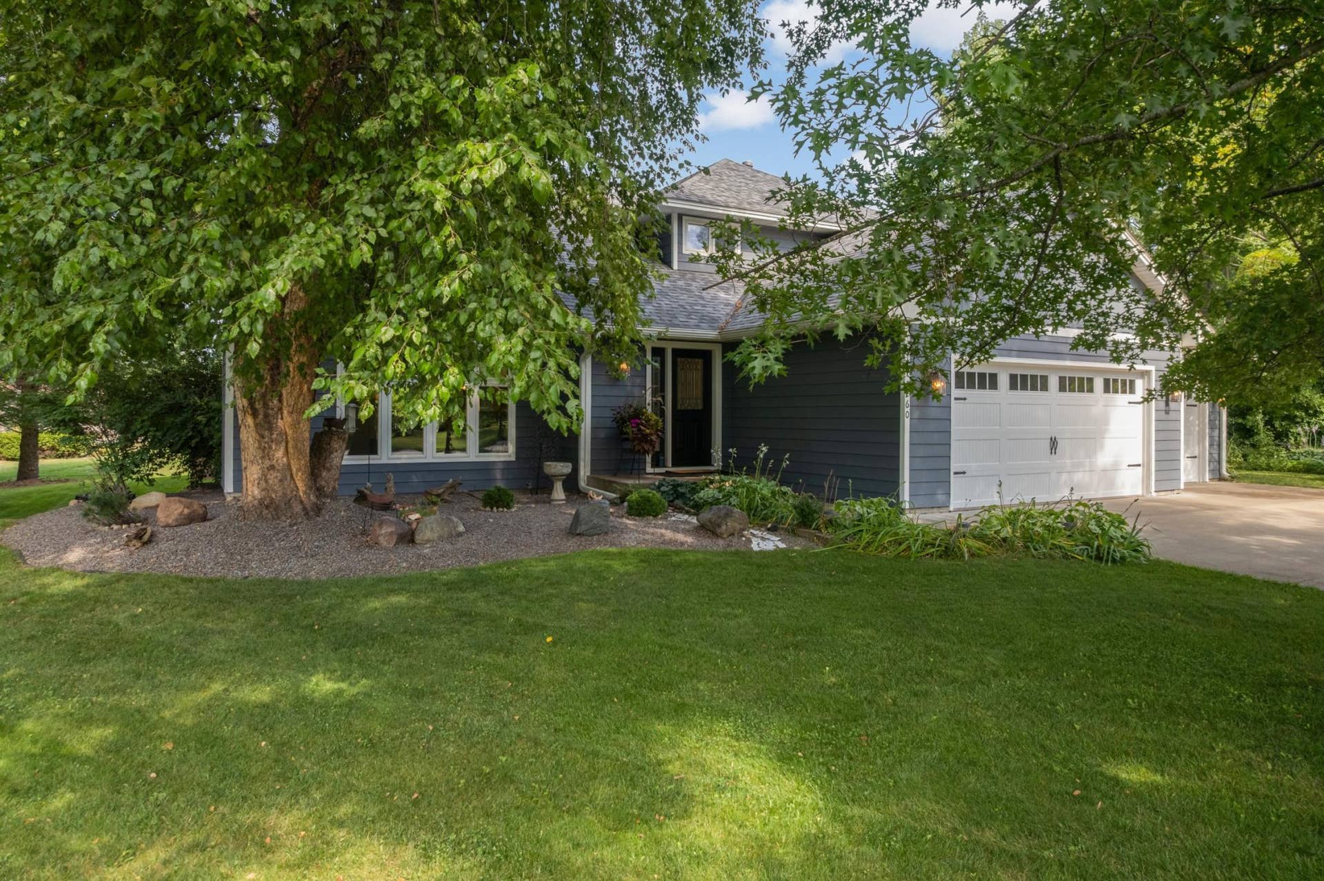 2260 Walnut Creek Drive W, Stillwater, MN 55082 Image-1.jpg