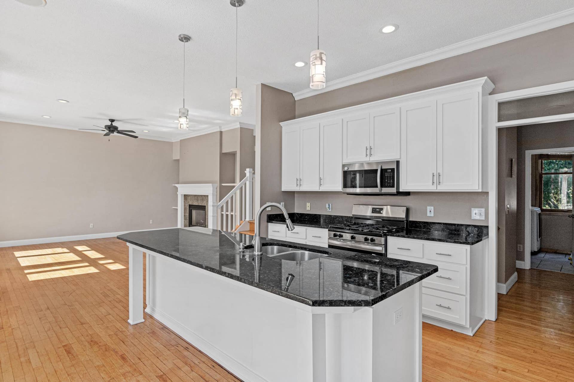 2417 87th Trail N, Brooklyn Park, MN 55443 2417 87th Trail N-10.jpg