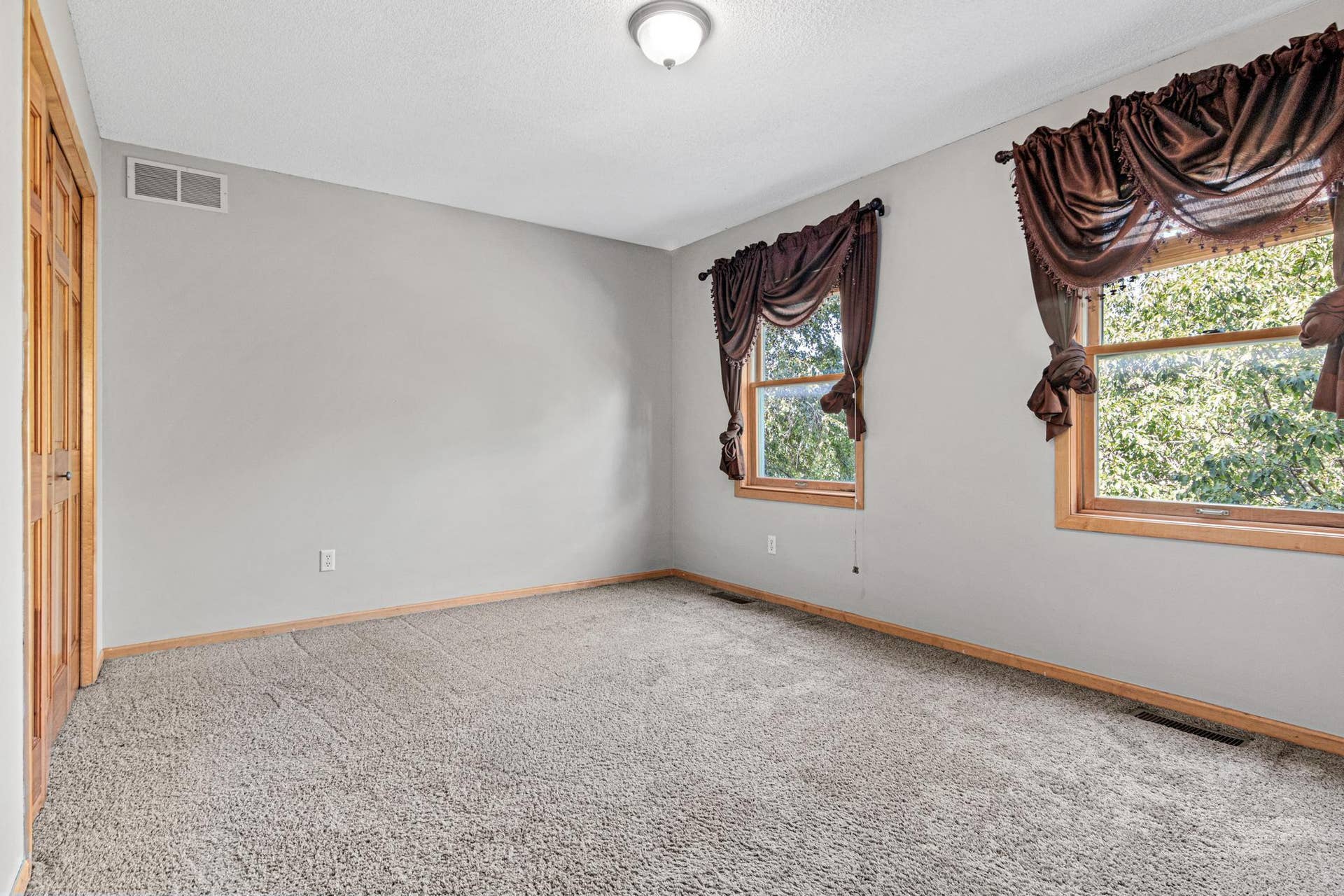 2417 87th Trail N, Brooklyn Park, MN 55443 2417 87th Trail N-27.jpg
