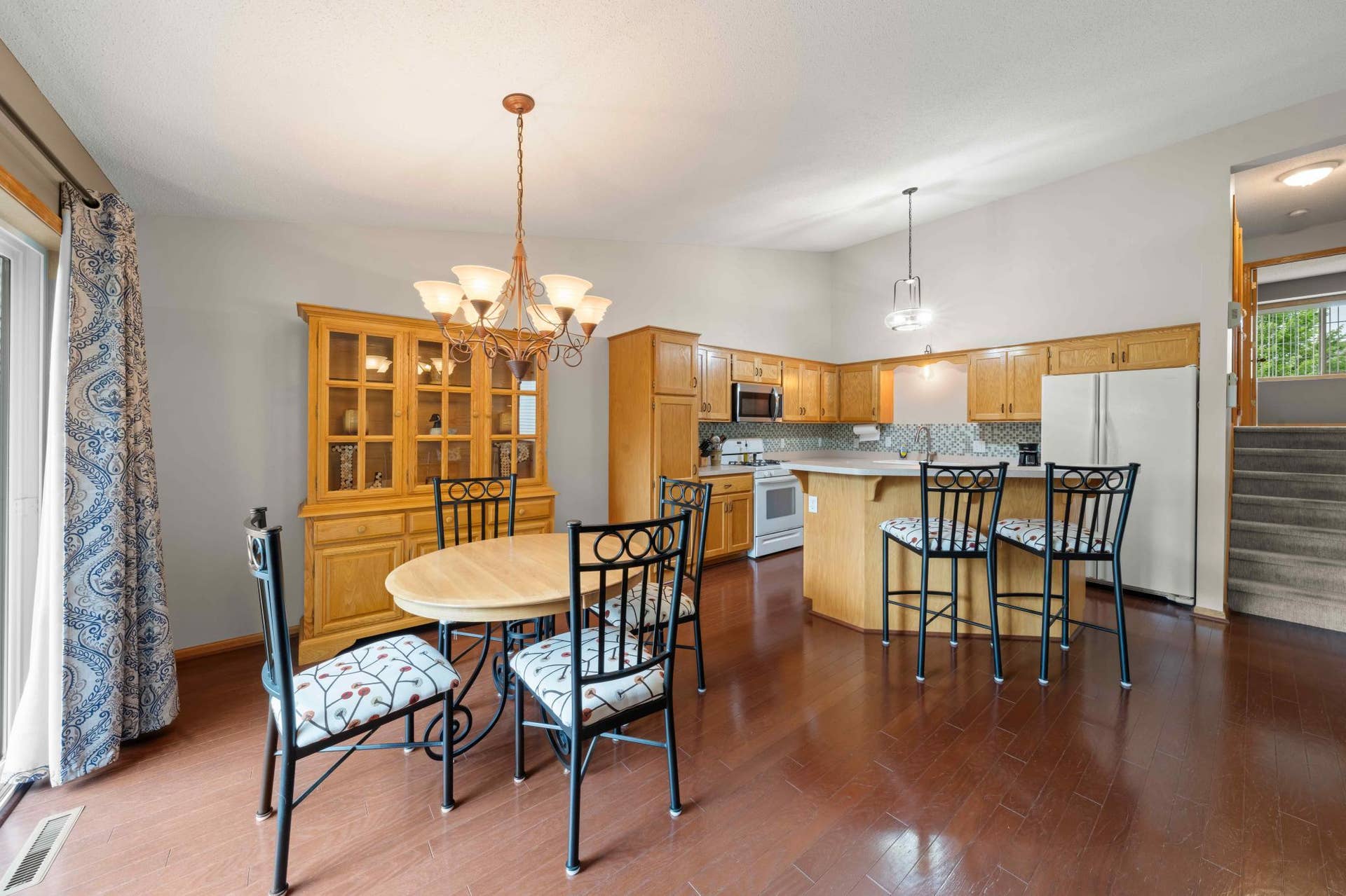 4919 132nd Way N, Hugo, MN 55038 Dining room into kitchen.jpg